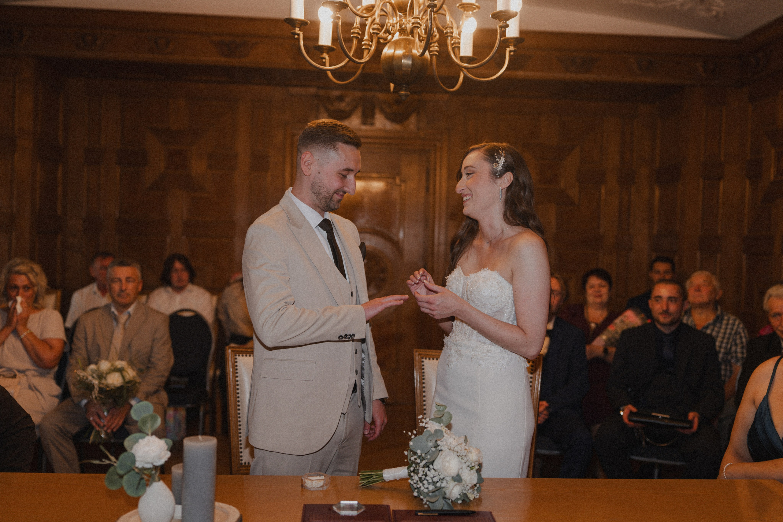 Anton & Jessica I Rathaus Mülheim an der Ruhr. Hochzeitsfotografin Bochum | Halyna Reiche Fotografie NRW
