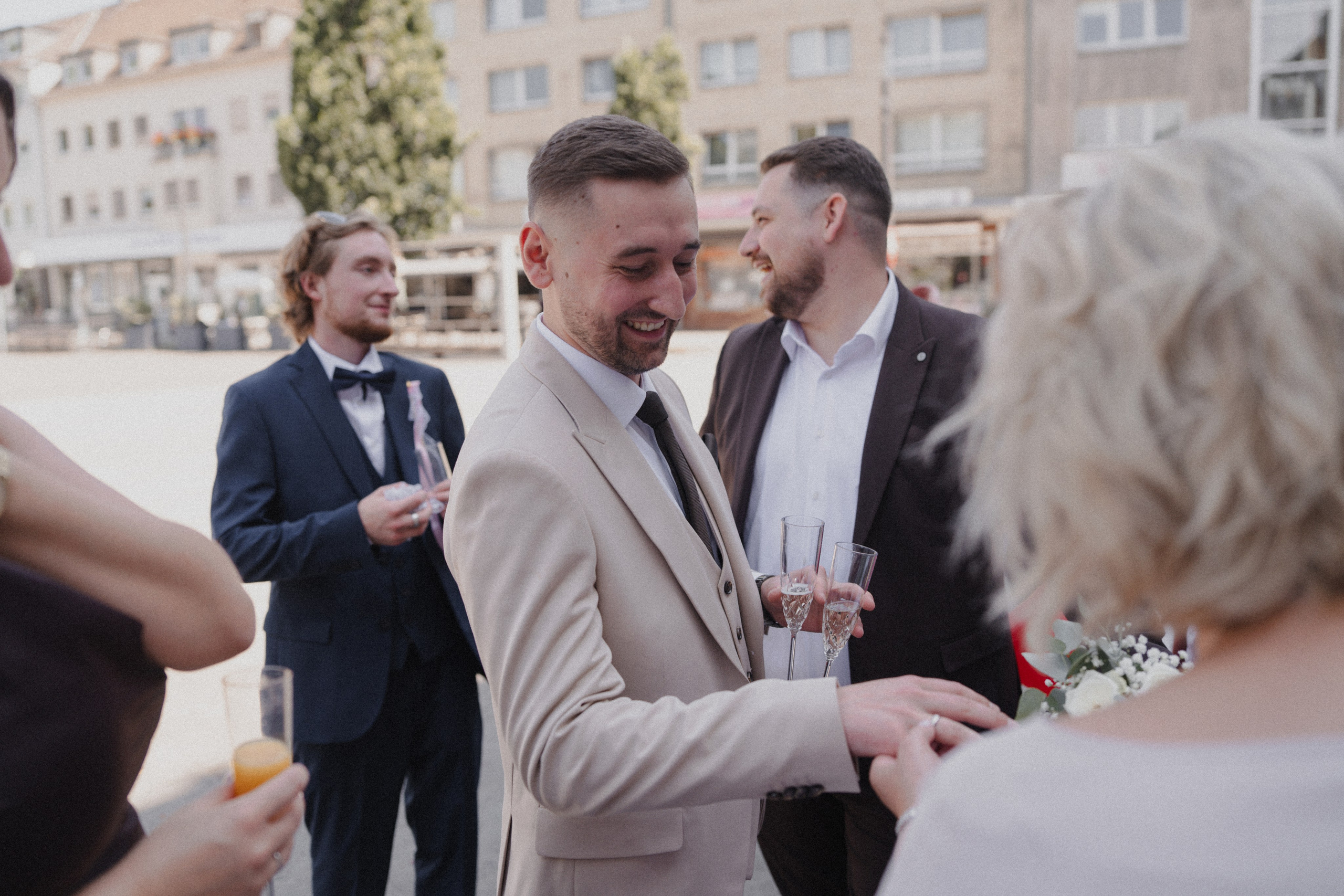 Anton & Jessica I Rathaus Mülheim an der Ruhr. Hochzeitsfotografin Bochum | Halyna Reiche Fotografie NRW