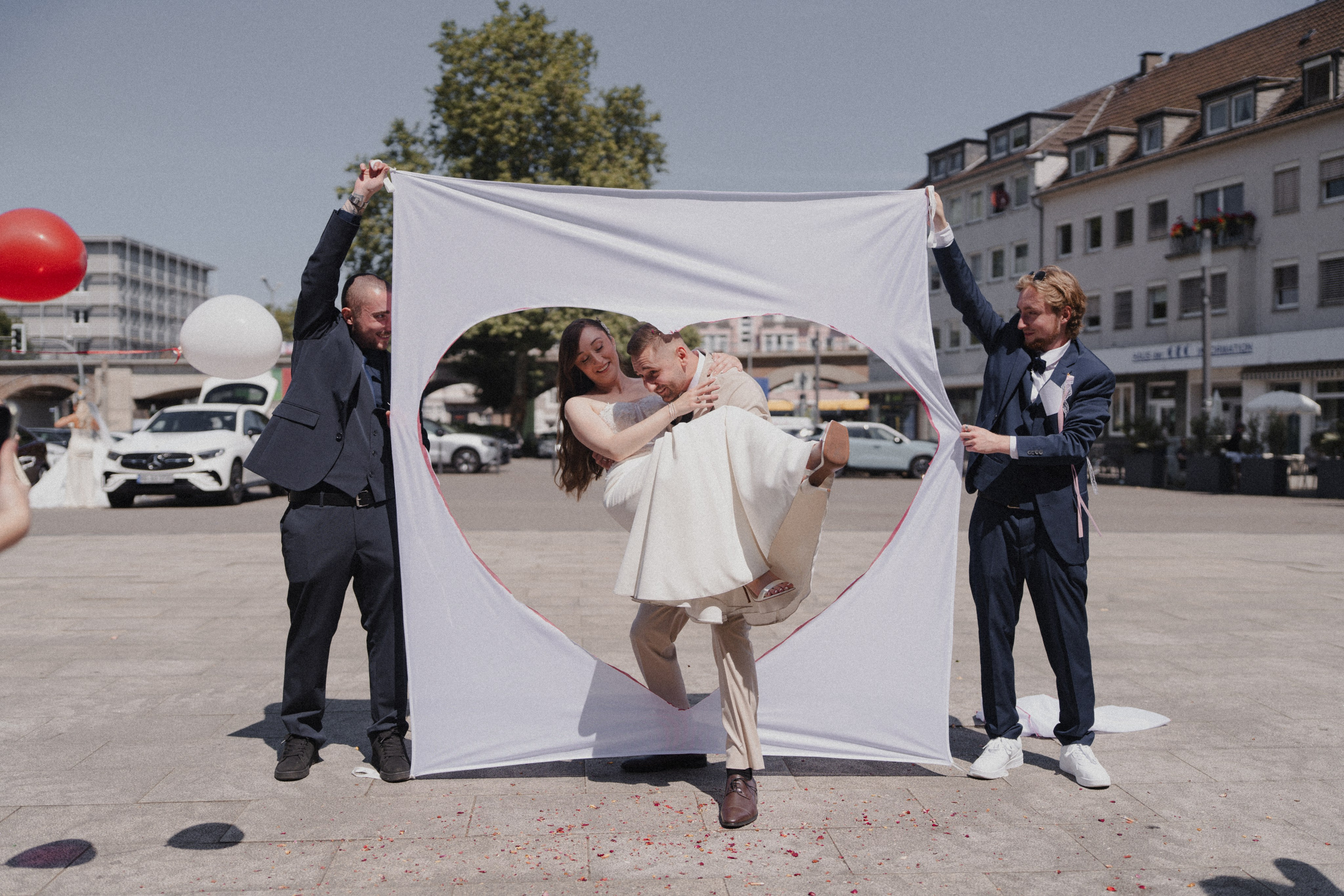 Anton & Jessica I Rathaus Mülheim an der Ruhr. Hochzeitsfotografin Bochum | Halyna Reiche Fotografie NRW