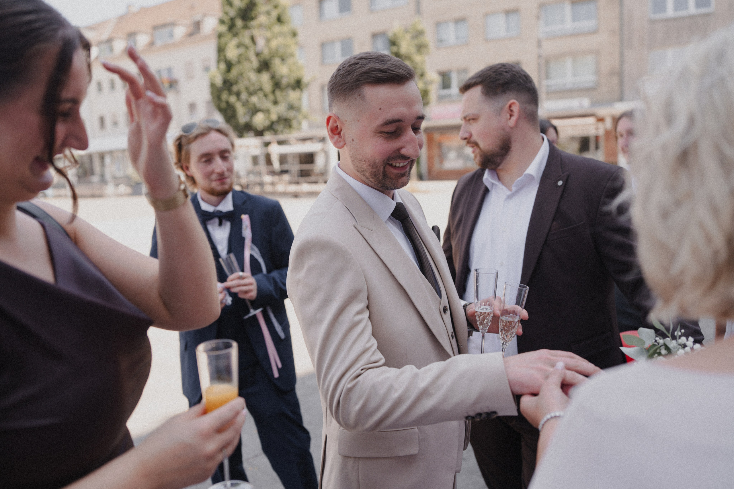 Anton & Jessica I Rathaus Mülheim an der Ruhr. Hochzeitsfotografin Bochum | Halyna Reiche Fotografie NRW