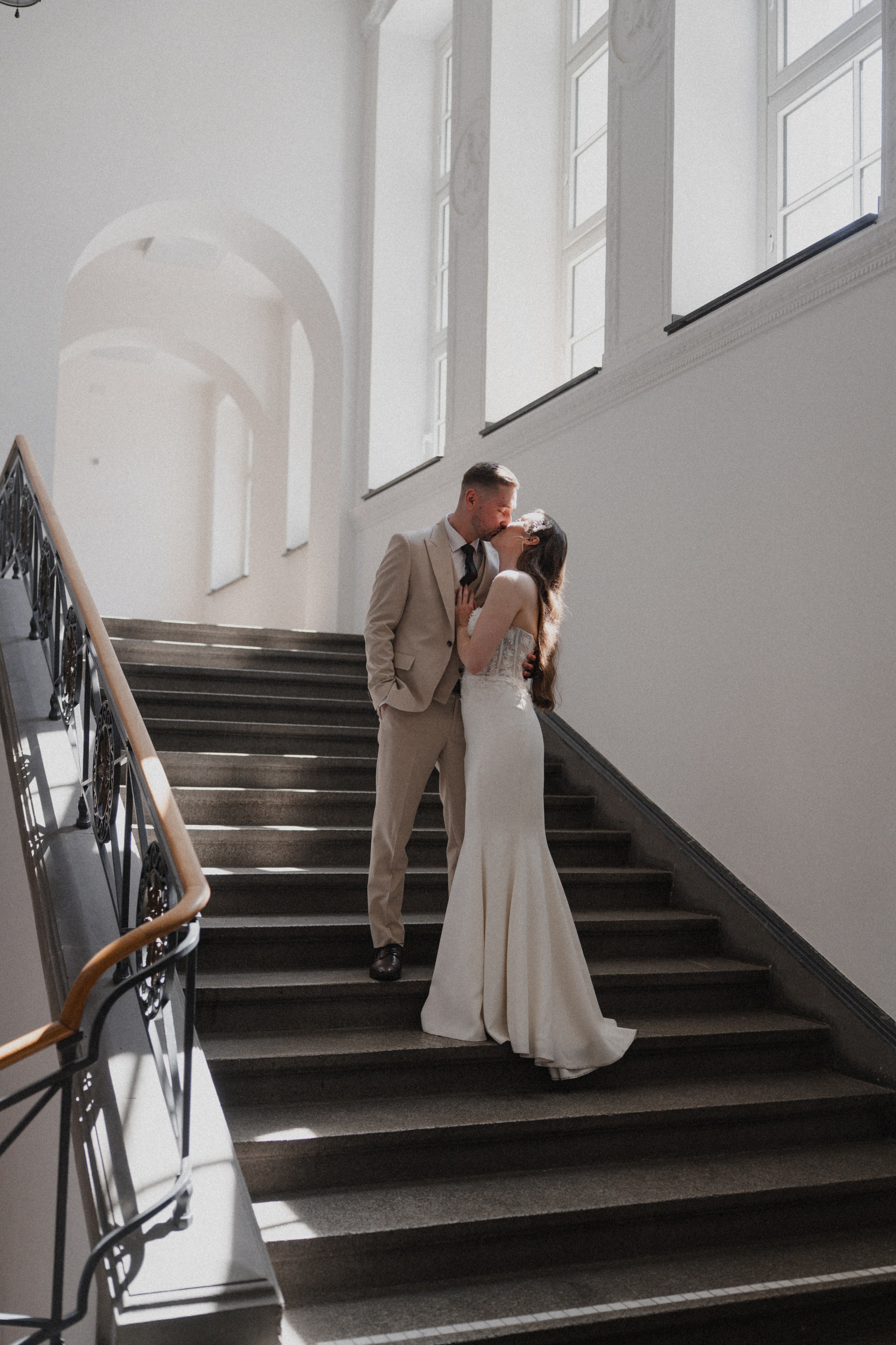 Anton & Jessica I Rathaus Mülheim an der Ruhr. Hochzeitsfotografin Bochum | Halyna Reiche Fotografie NRW