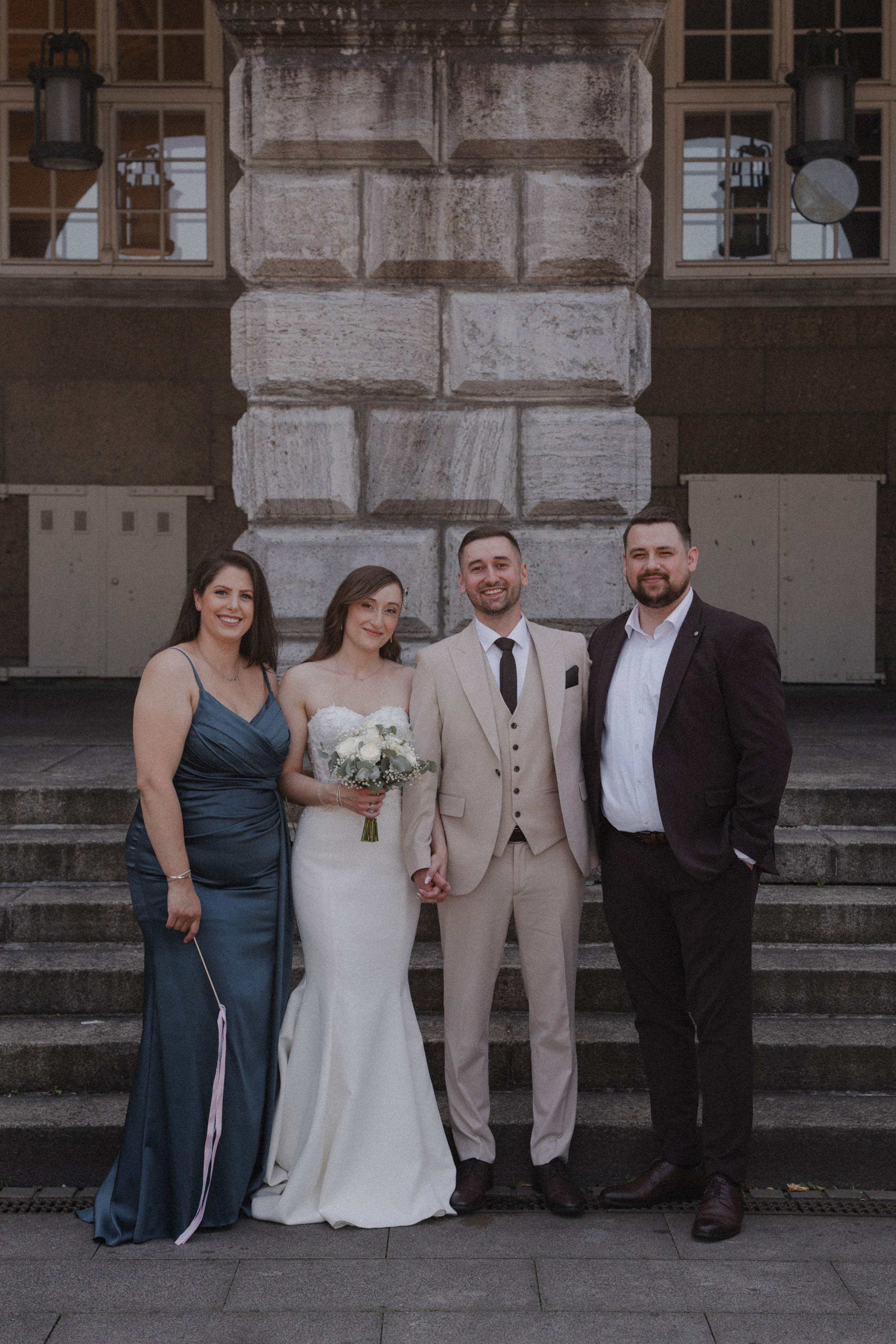 Anton & Jessica I Rathaus Mülheim an der Ruhr. Hochzeitsfotografin Bochum | Halyna Reiche Fotografie NRW