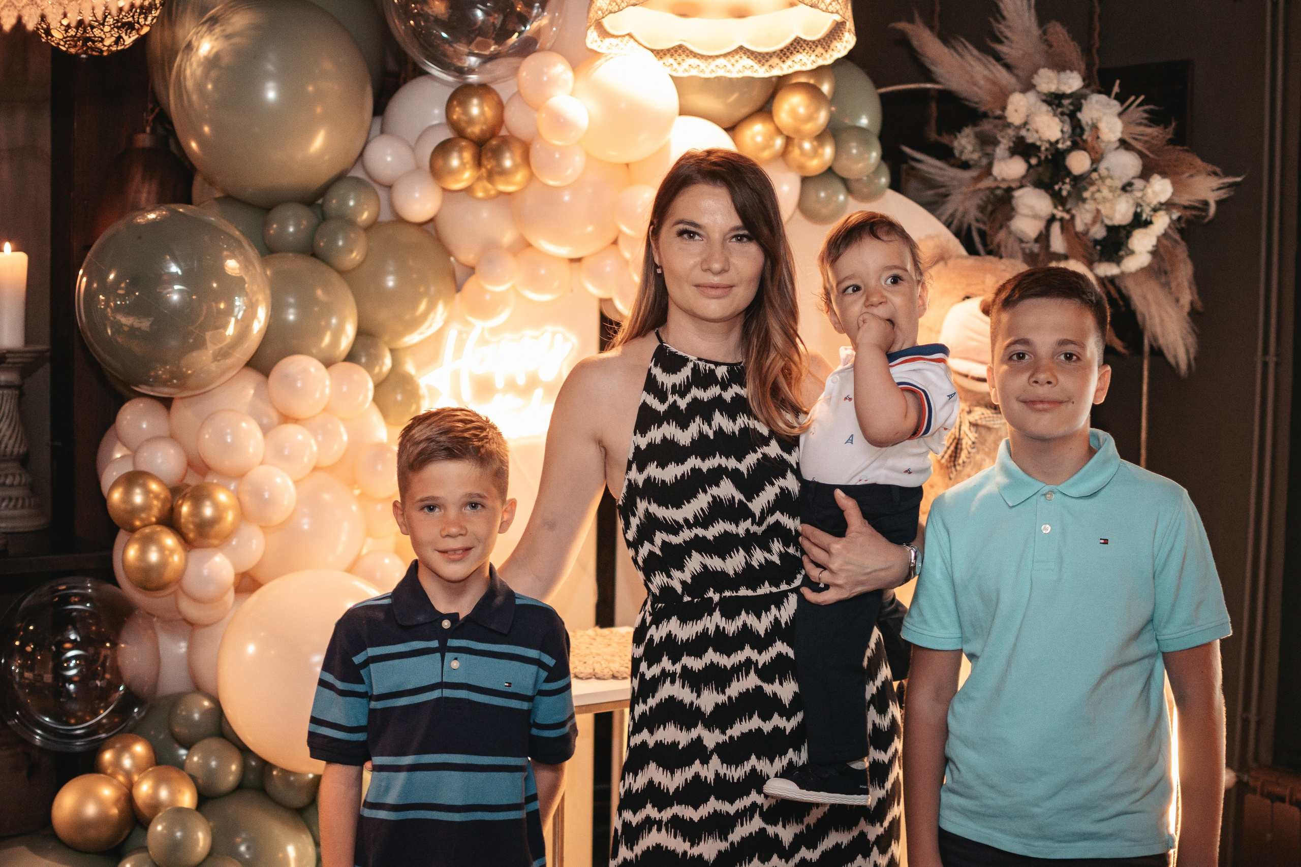 Lazar, krštenje i rođendan. BambinaaPhotography