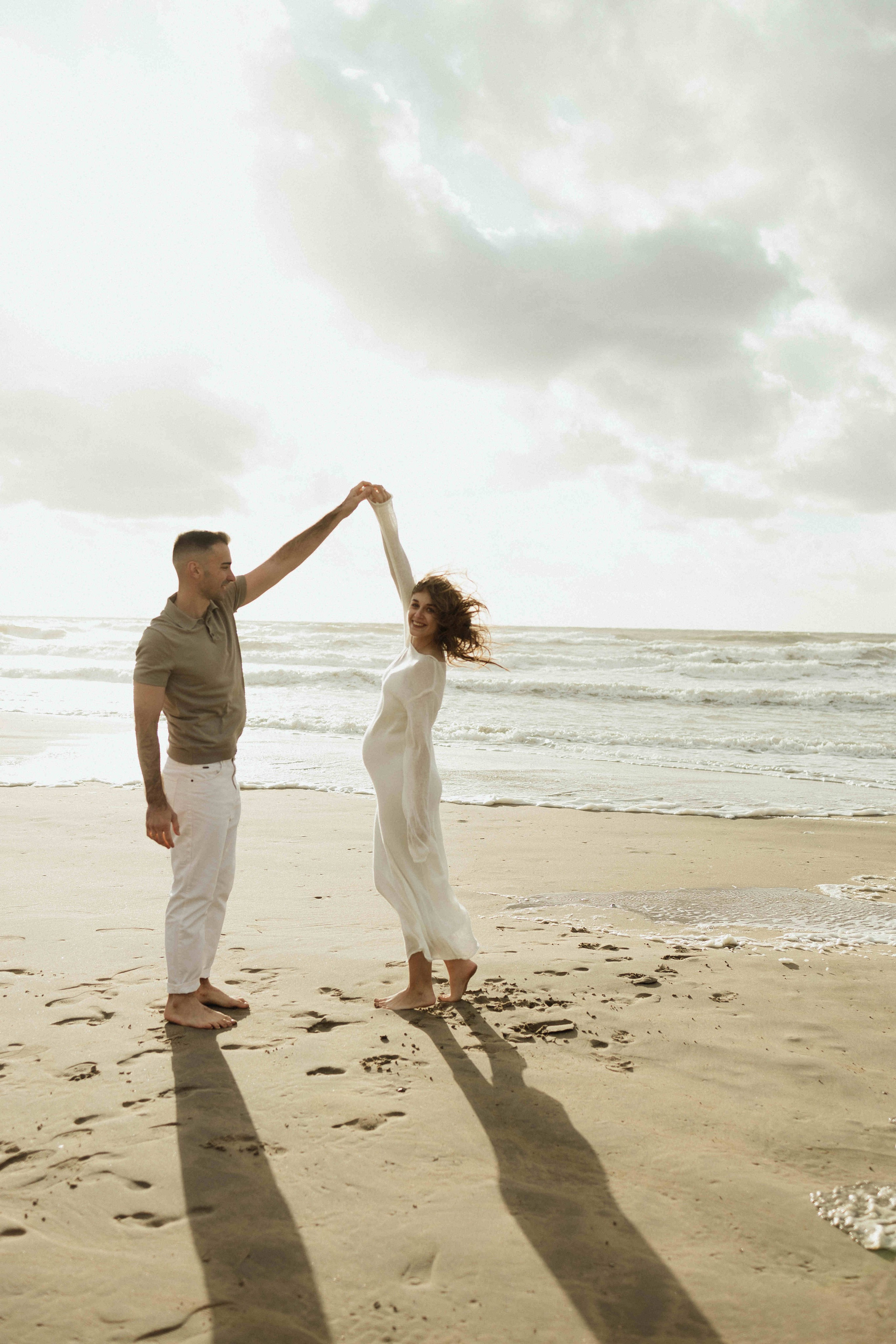 By the ocean. Newborn, Maternity & Family Photographer in Charlotte, North Carolina | Arhipova Julia