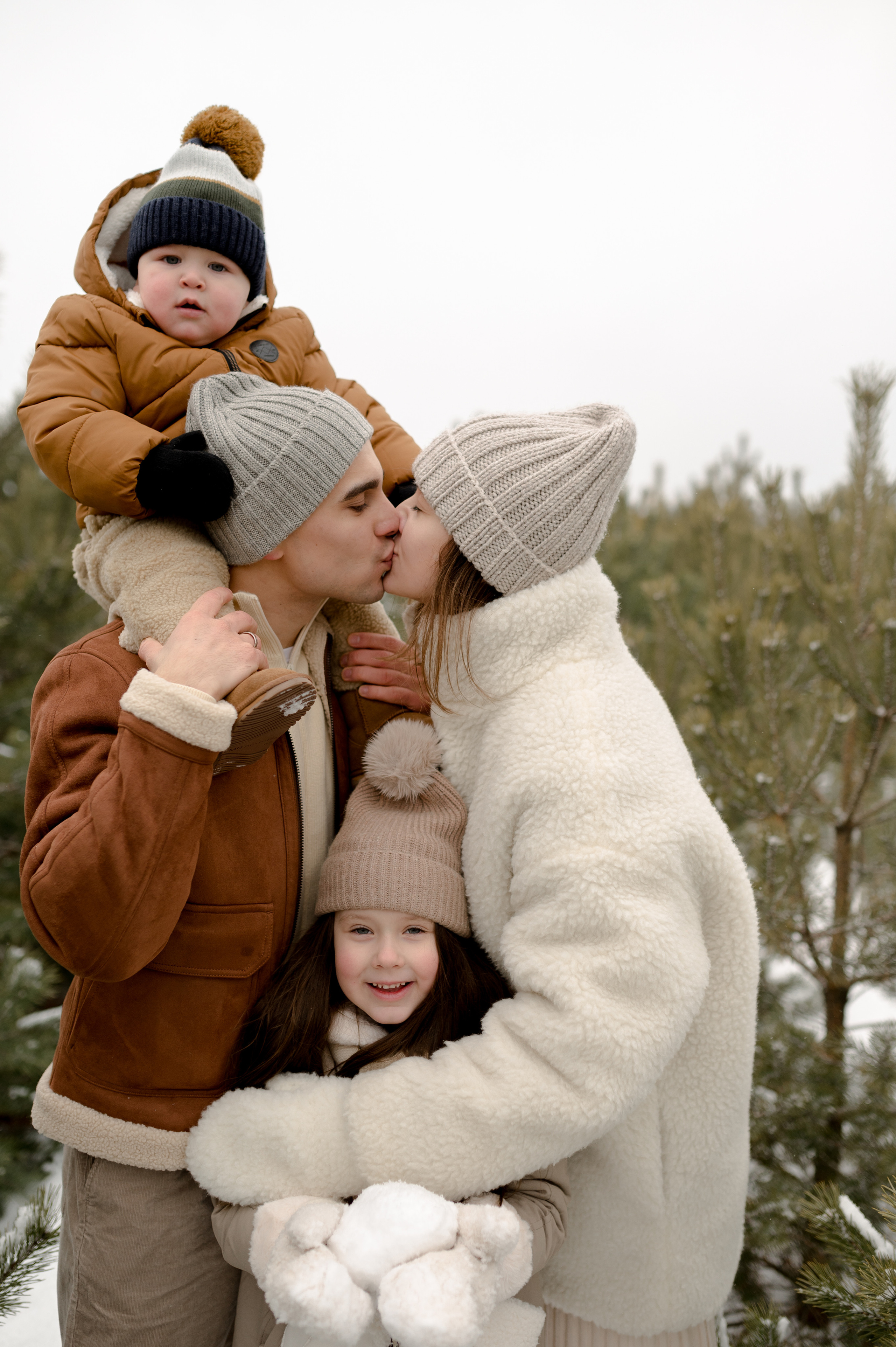 Ilya, Anastasia, Mariana, Leon, 2022. Wedding photographer in Wroclaw Warsaw Krakow Margarita Tuleiko