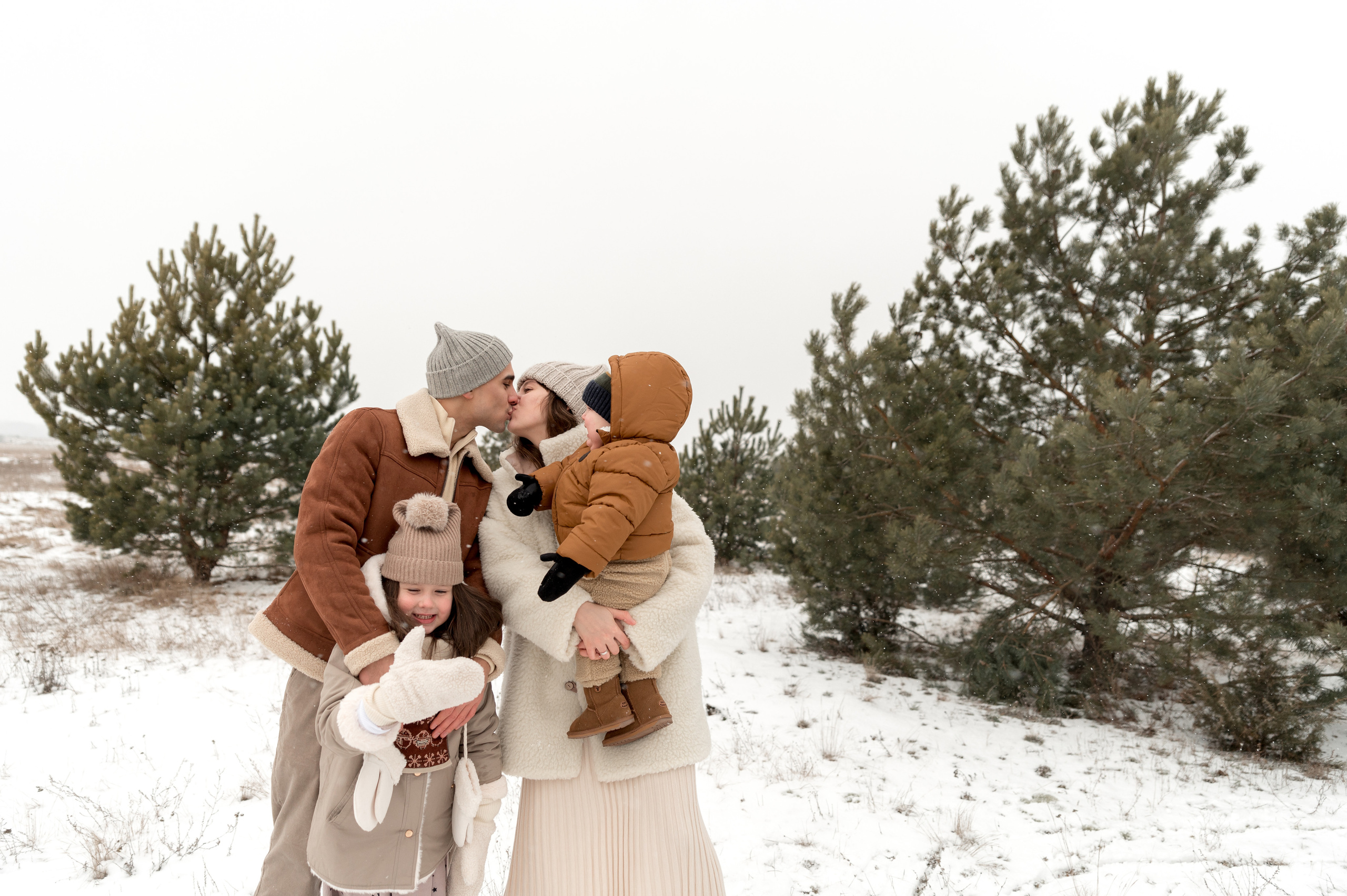 Ilya, Anastasia, Mariana, Leon, 2022. Wedding photographer in Wroclaw Warsaw Krakow Margarita Tuleiko