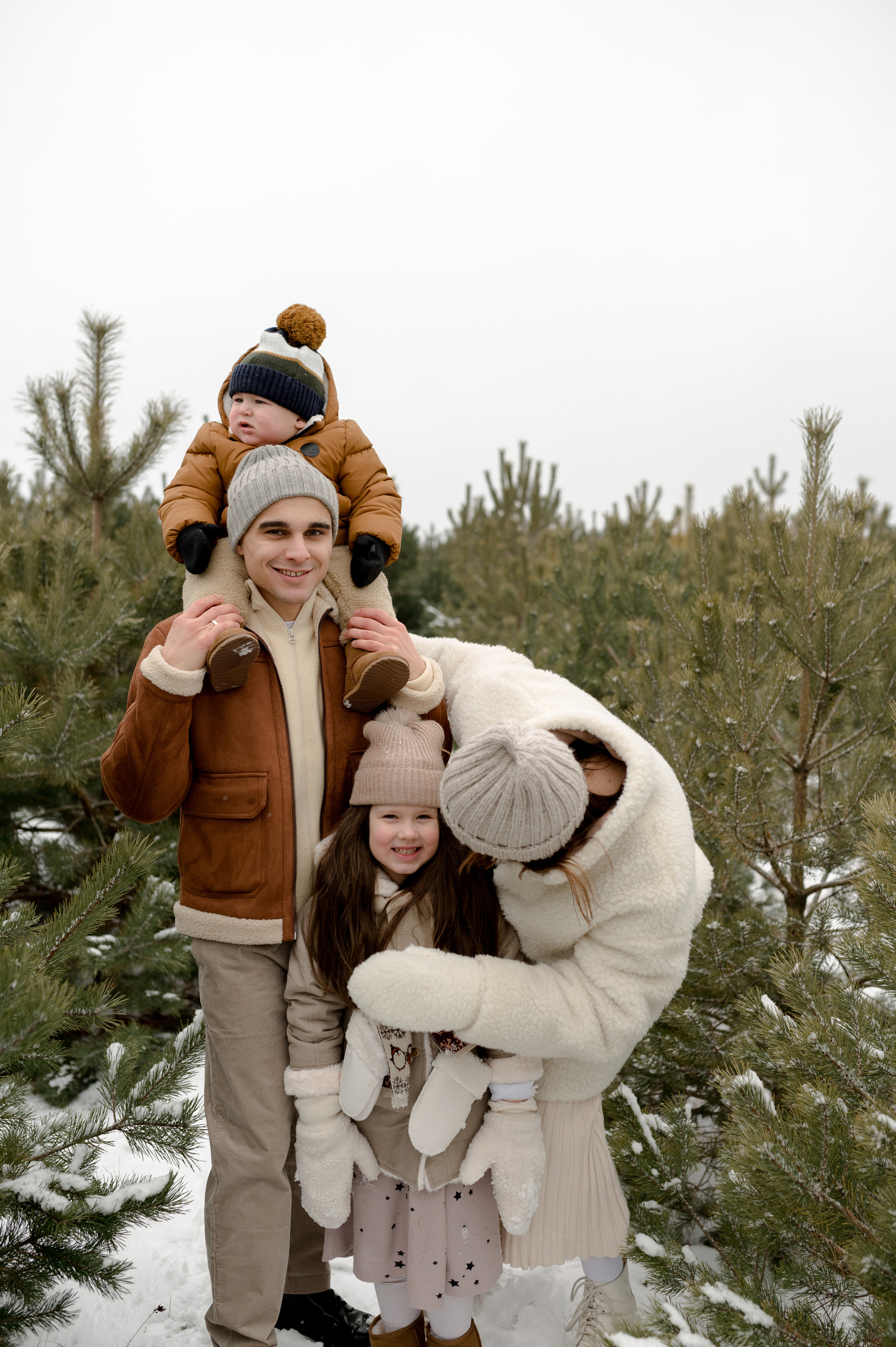 Ilya, Anastasia, Mariana, Leon, 2022. Wedding photographer in Wroclaw Warsaw Krakow Margarita Tuleiko