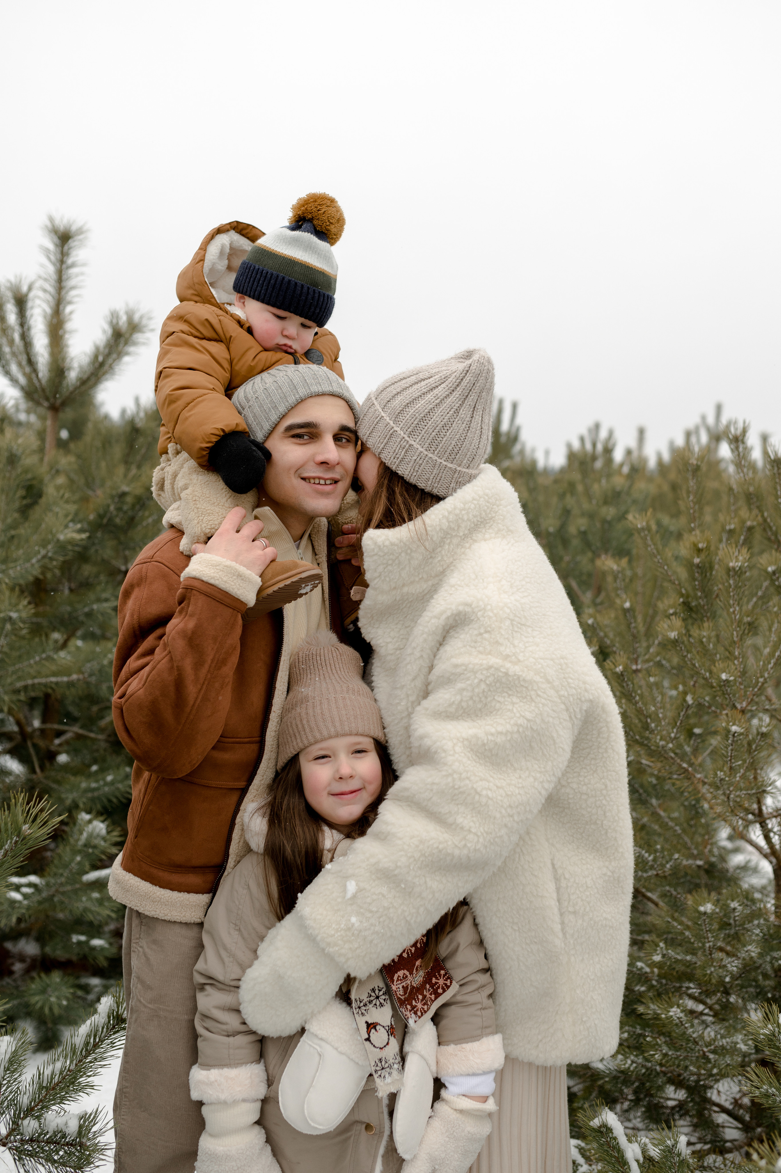 Ilya, Anastasia, Mariana, Leon, 2022. Wedding photographer in Wroclaw Warsaw Krakow Margarita Tuleiko