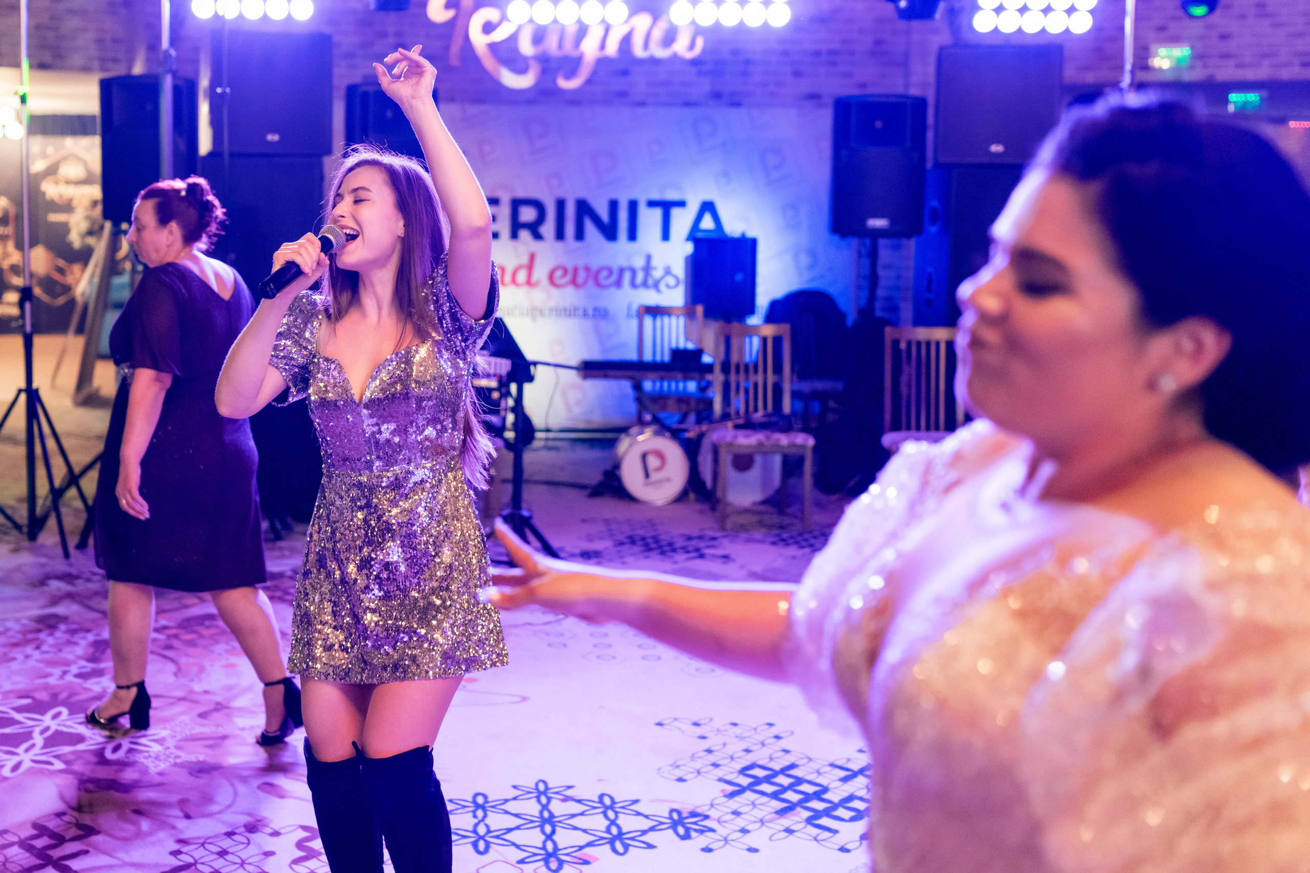 Madalina & Alex. Acasă