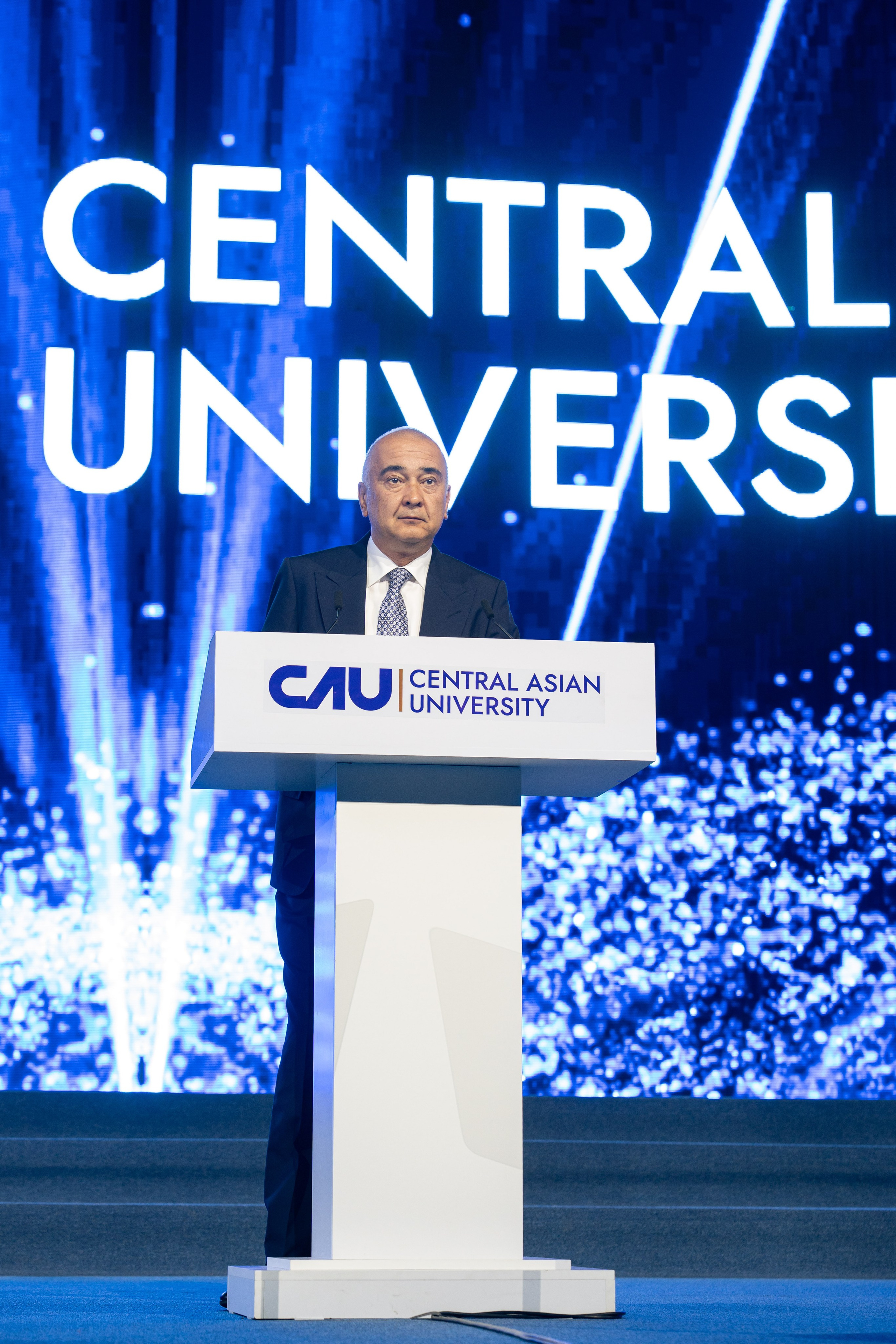 Как Central Asian University провёл одну из самых ярких выпускных церемоний. Георгий Намазов | Фотограф в Ташкенте