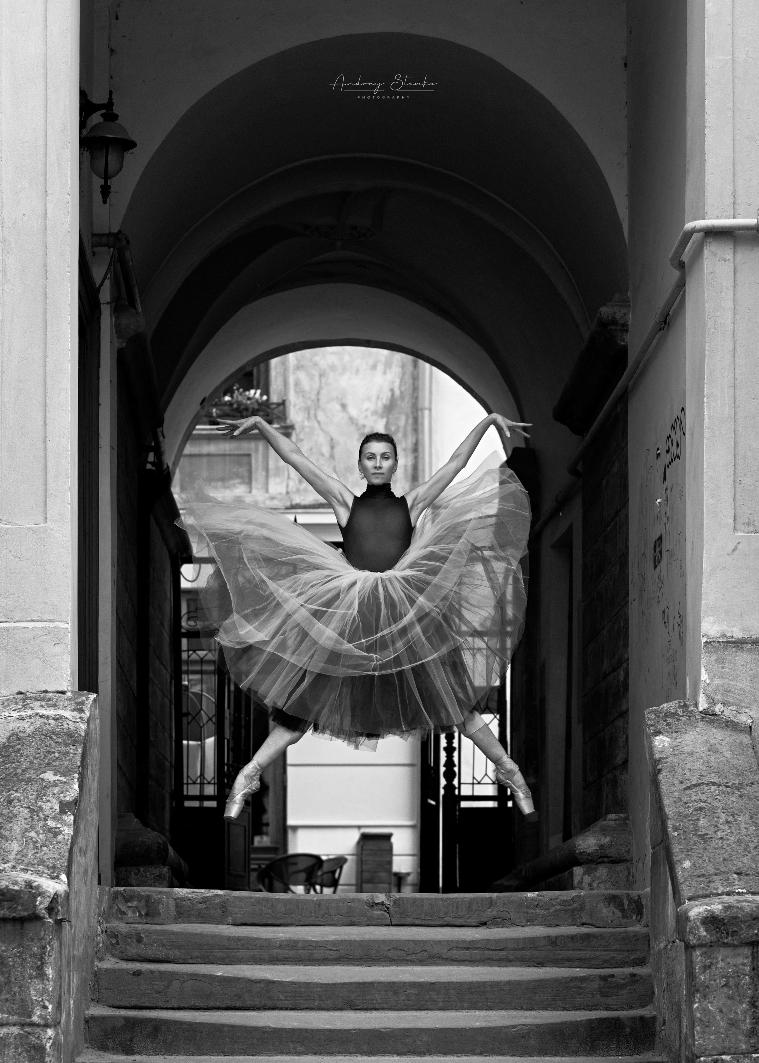 DANCE IN LVIV, UKRAINE. Awards winning photographer in Kauai, Hawaii