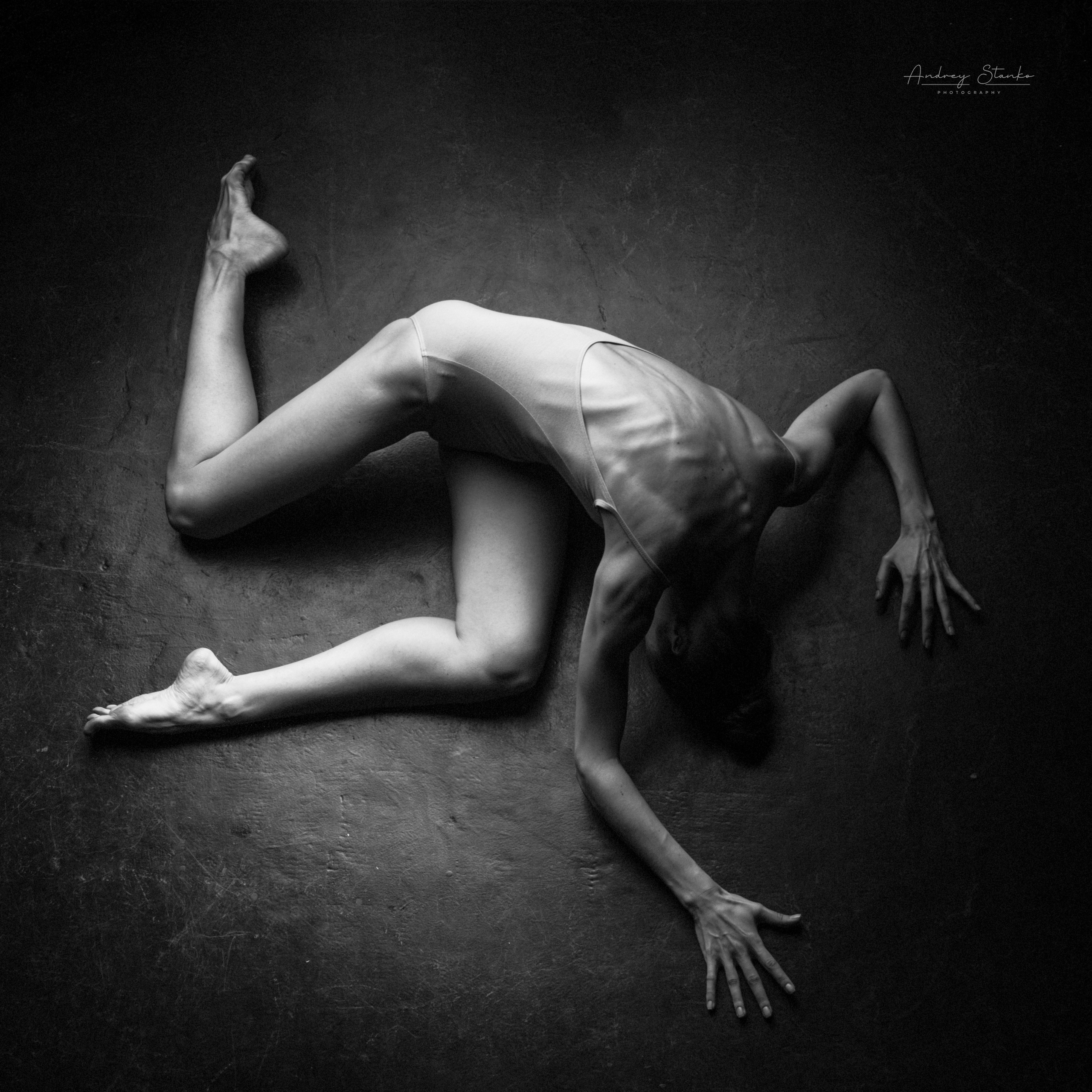 DANCE IN STUDIO. Awards winning photographer in Kauai, Hawaii