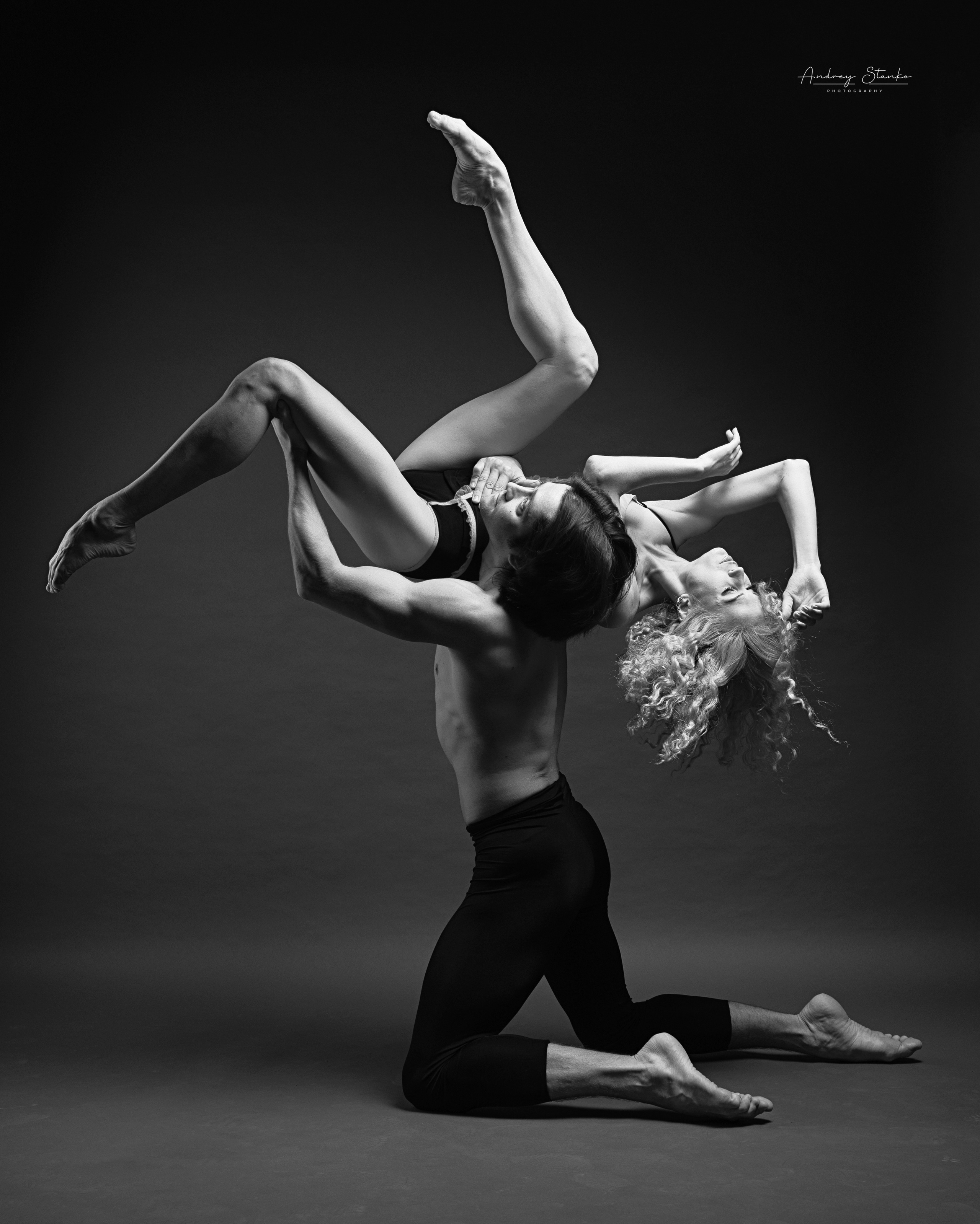 DANCE IN STUDIO. Awards winning photographer in Kauai, Hawaii