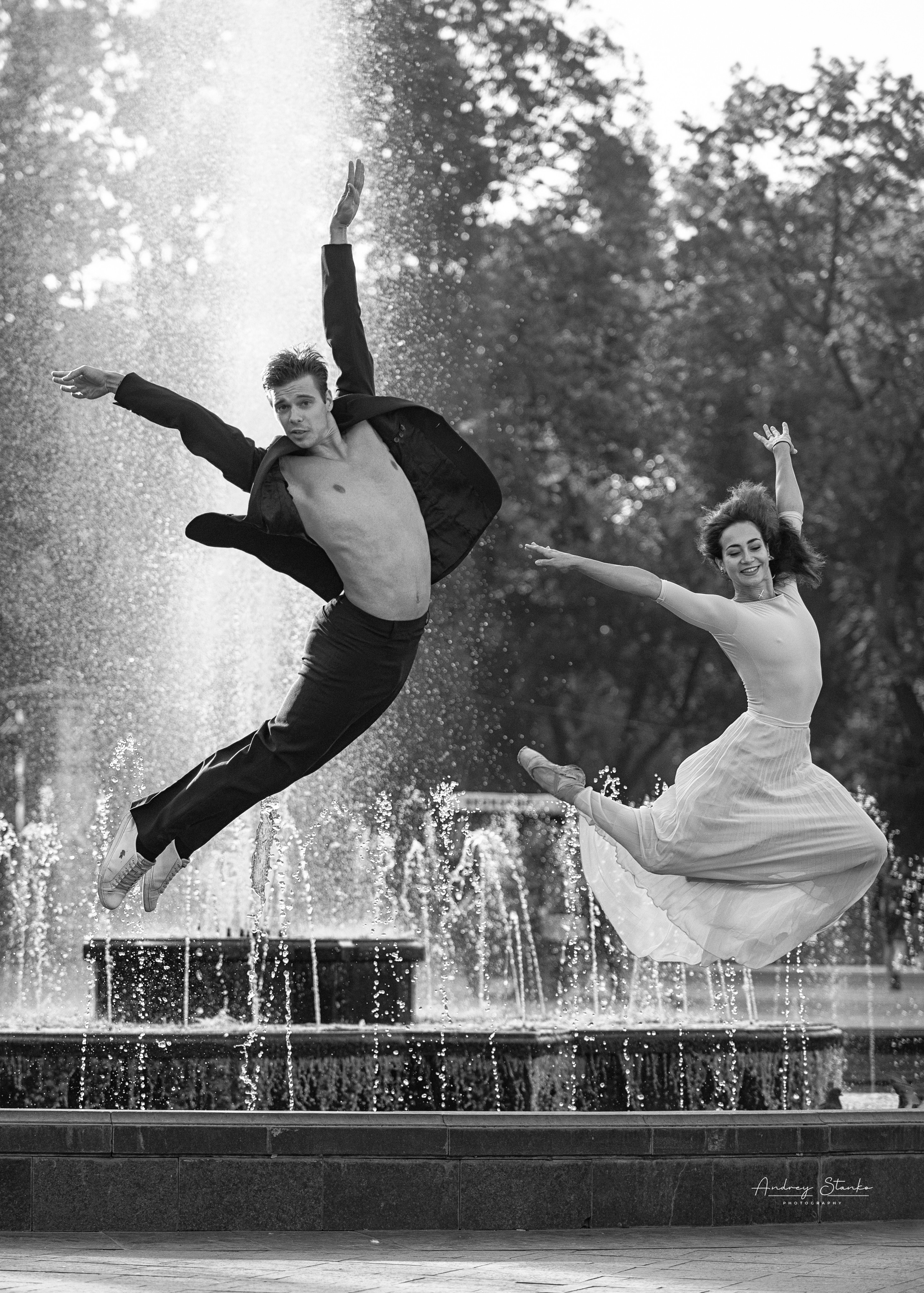 DANCE IN LVIV, UKRAINE. Awards winning photographer in Kauai, Hawaii