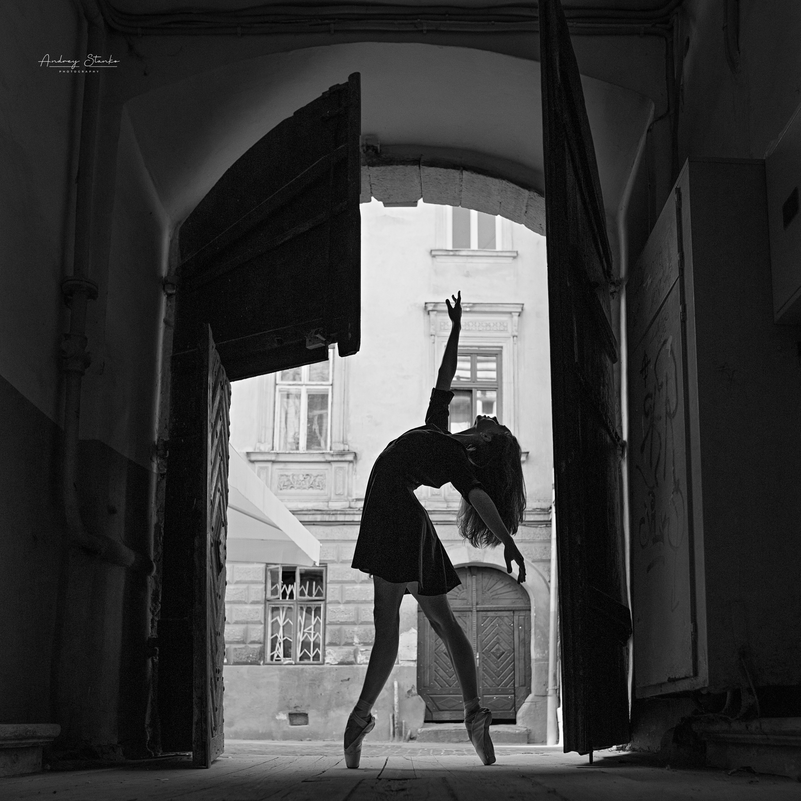 DANCE IN LVIV, UKRAINE. Awards winning photographer in Kauai, Hawaii