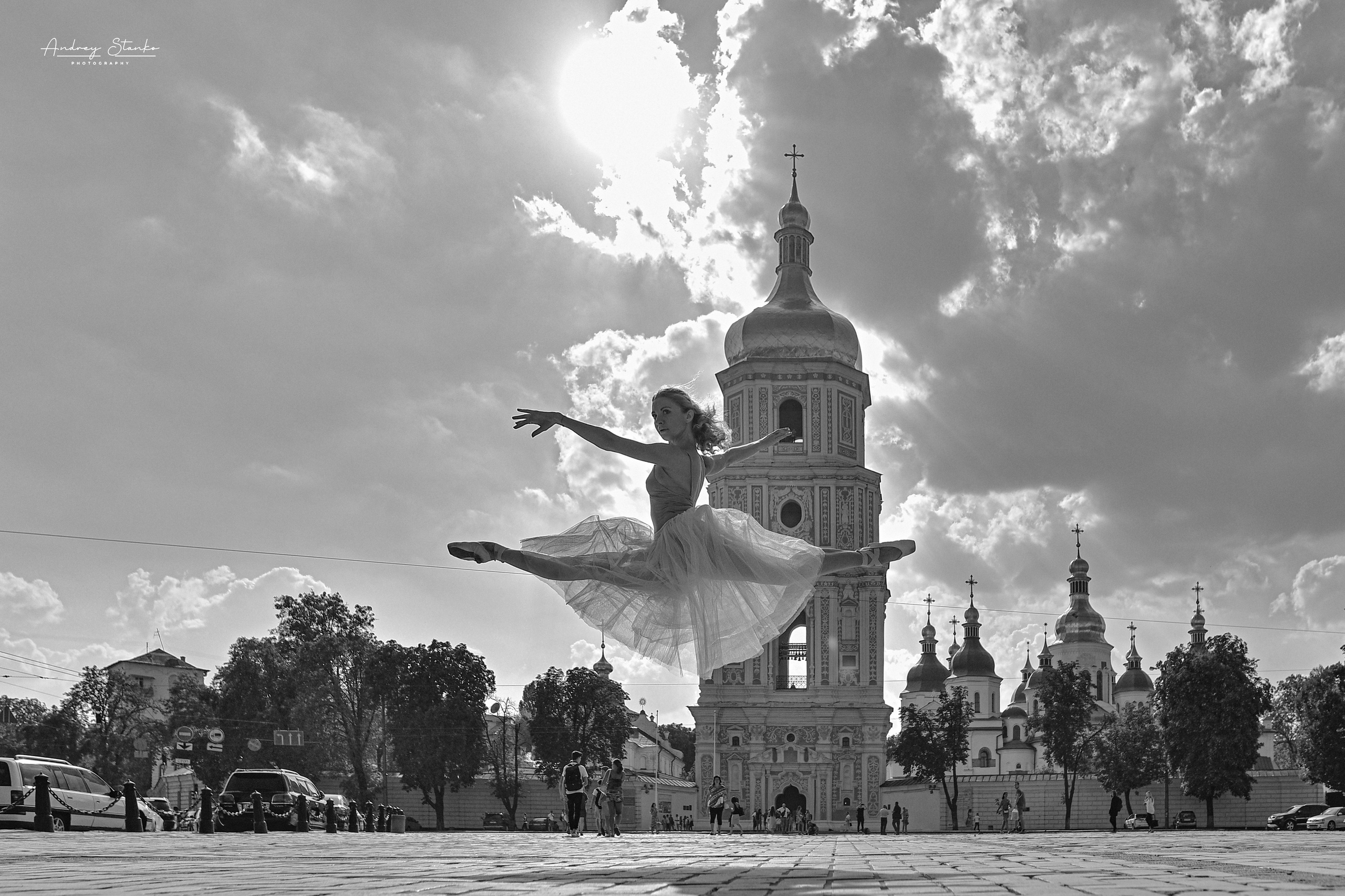 DANCE IN KYIV, UKRAINE. Awards winning photographer in Kauai, Hawaii