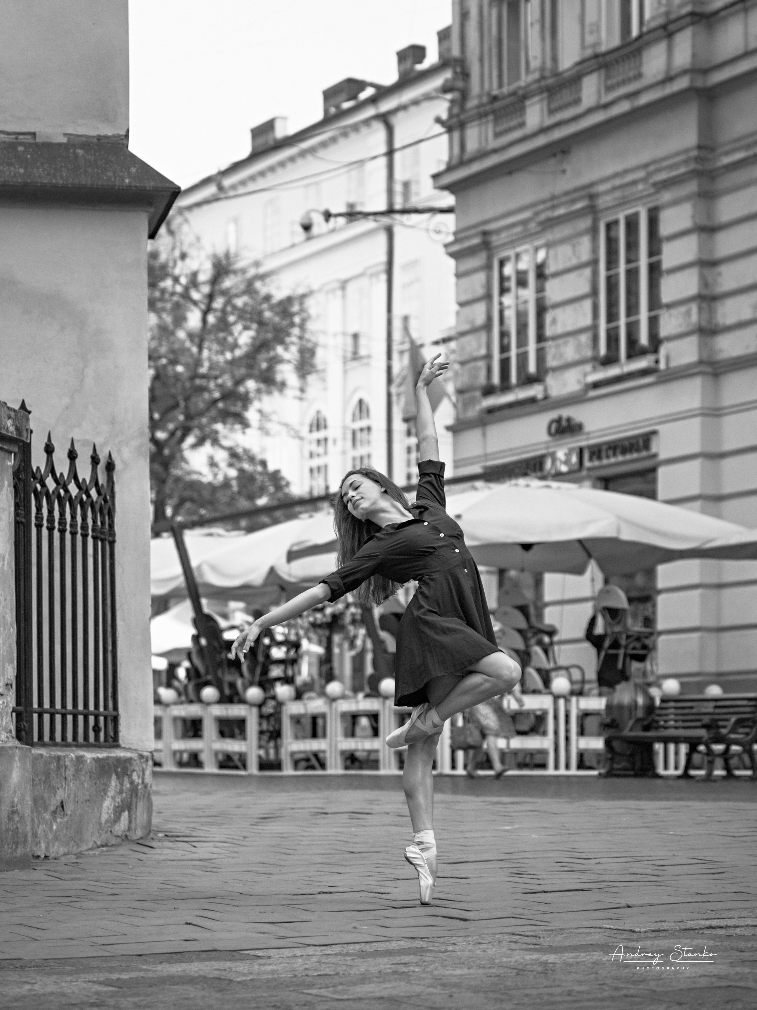 DANCE IN LVIV, UKRAINE. Awards winning photographer in Kauai, Hawaii