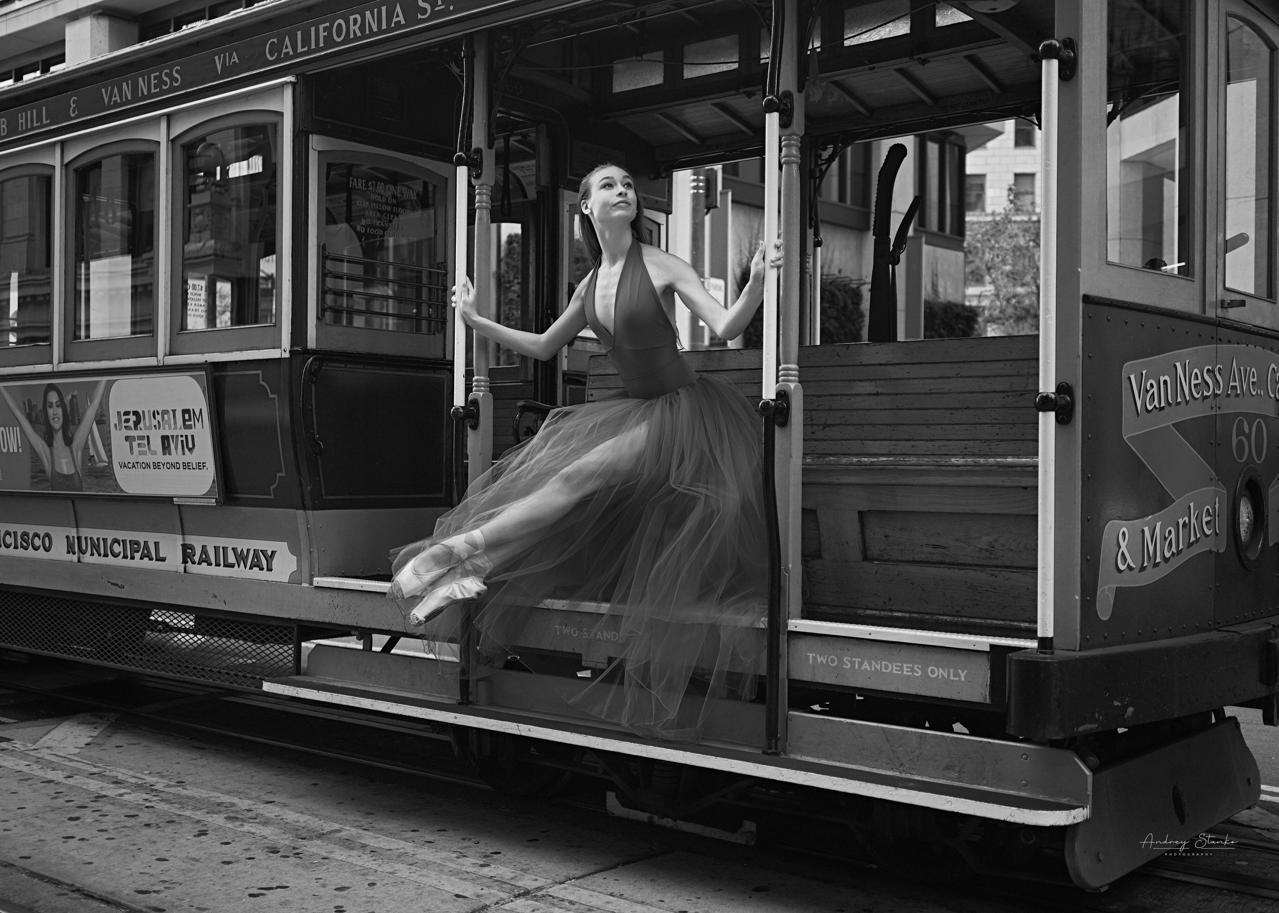 DANCE IN AMERICA. Awards winning photographer in Kauai, Hawaii