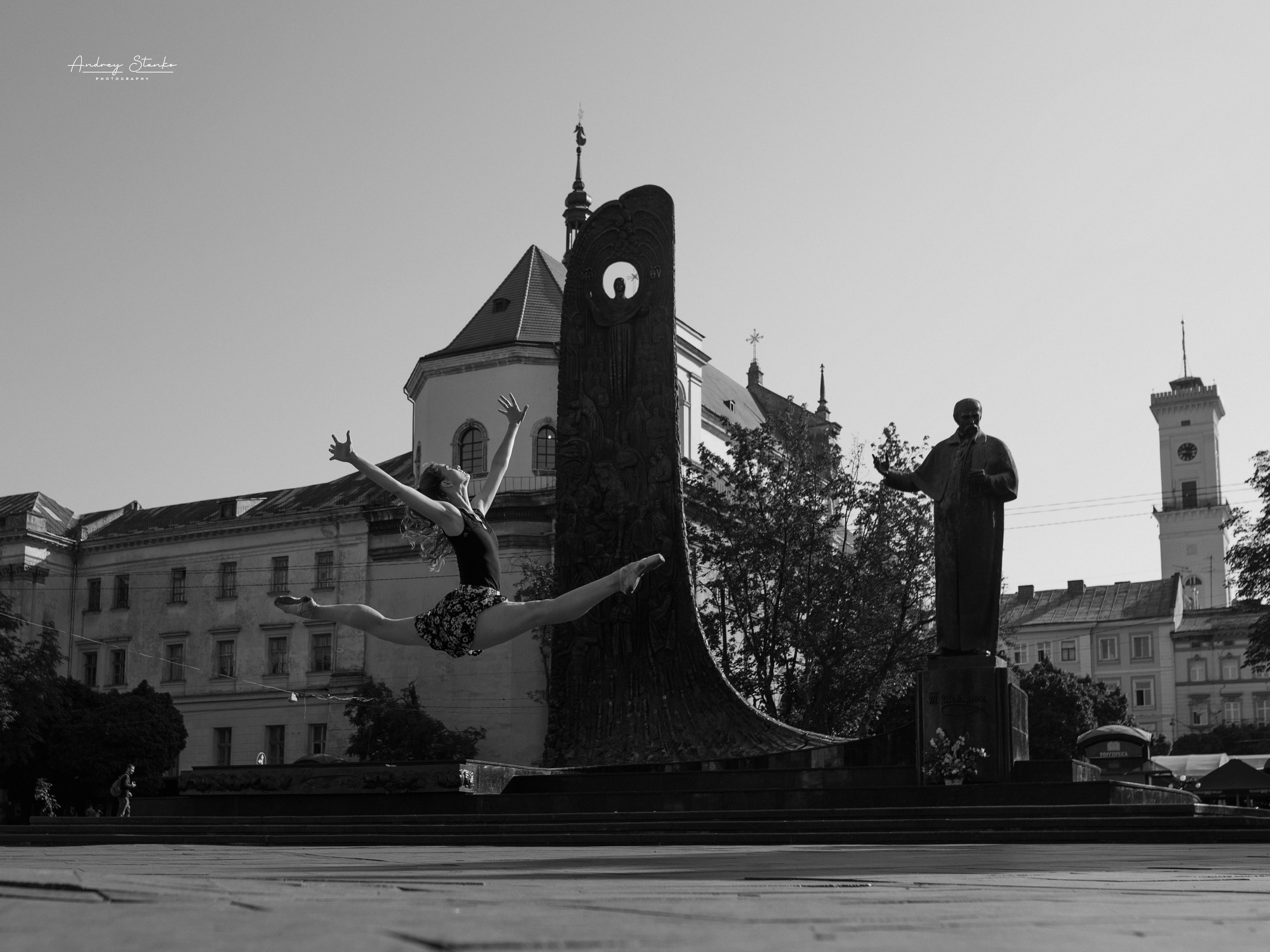 DANCE IN LVIV, UKRAINE. Awards winning photographer in Kauai, Hawaii