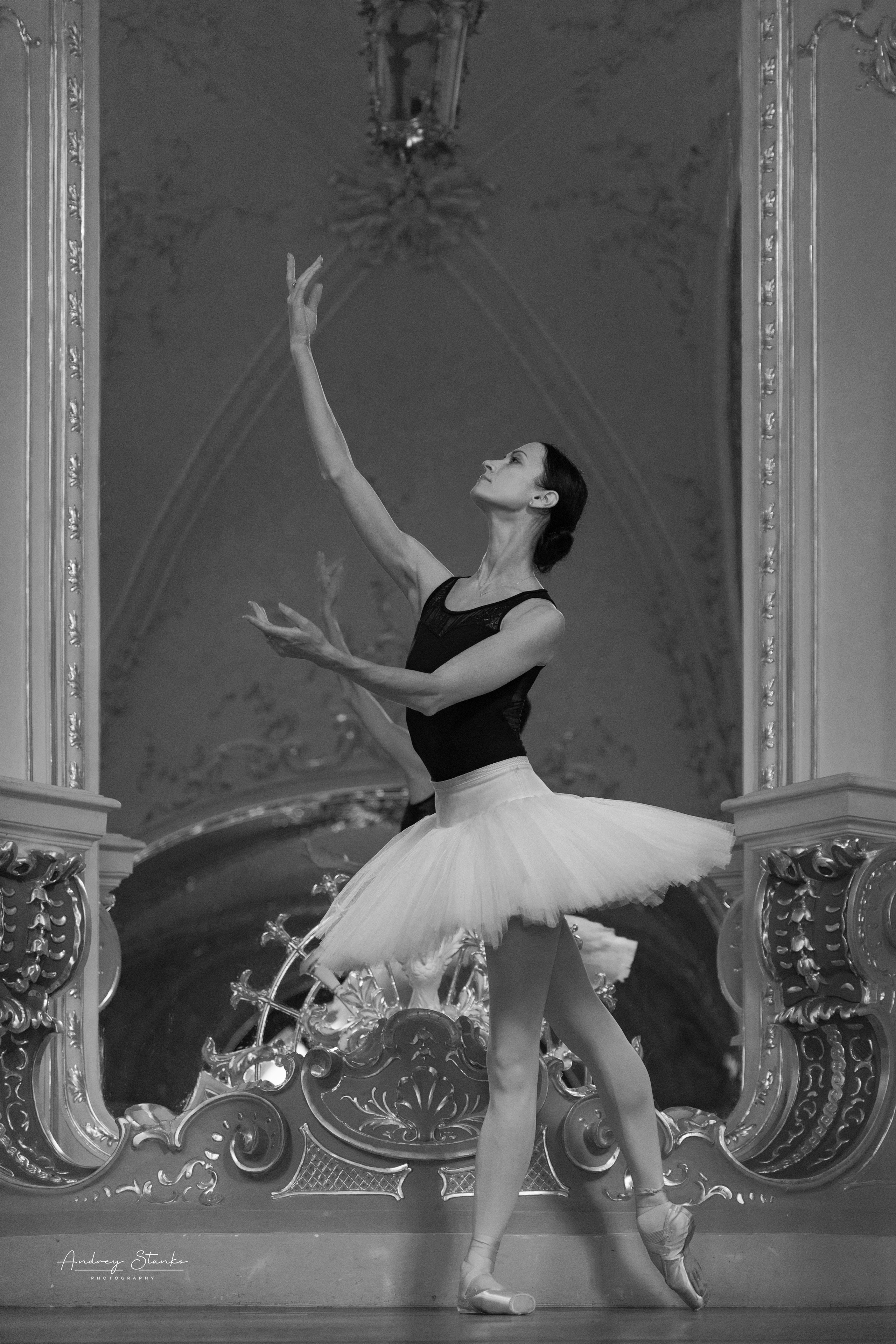 INSIDE THE THEATERS. Awards winning photographer in Kauai, Hawaii