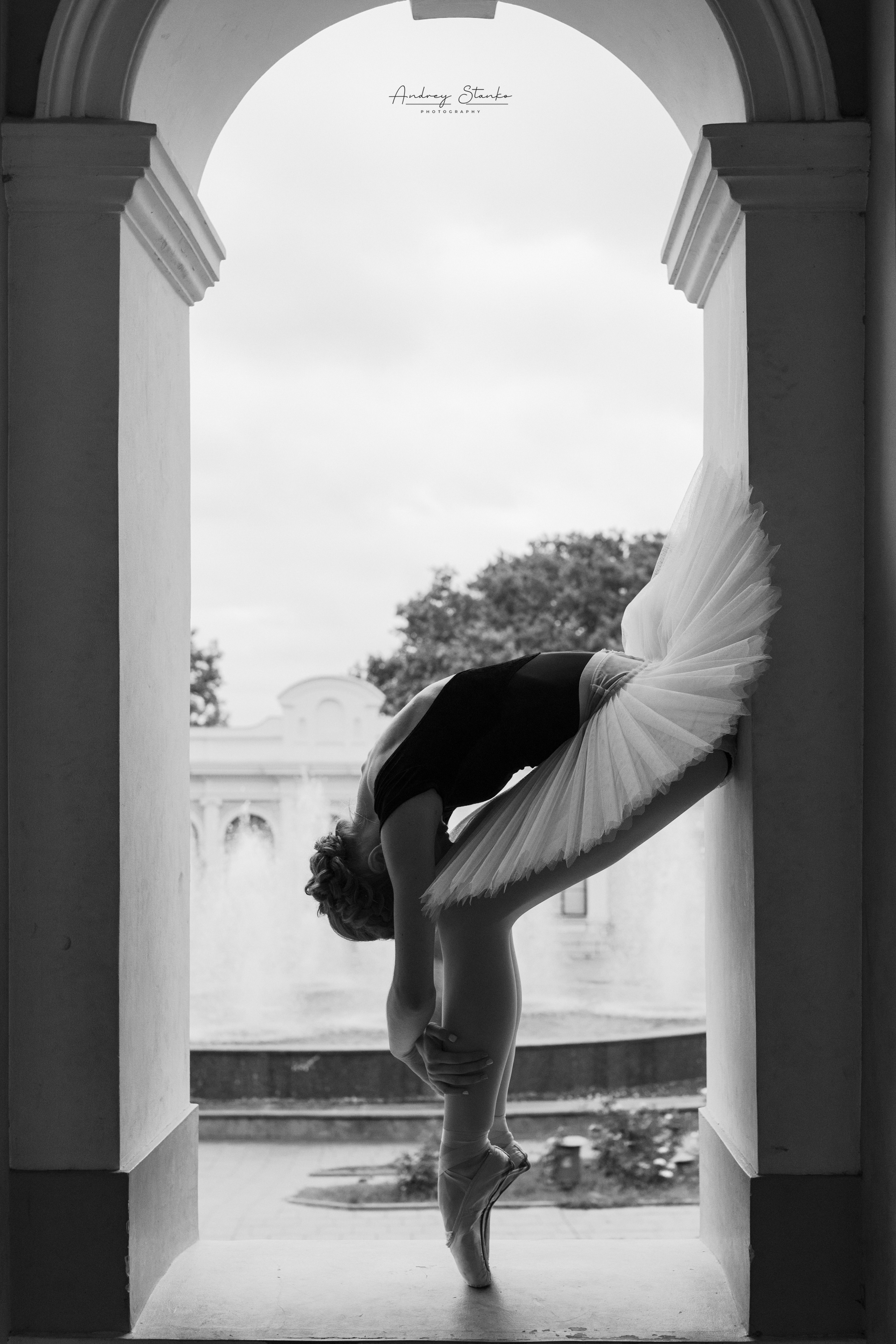 DANCE IN ODESA, UKRAINE. Awards winning photographer in Kauai, Hawaii