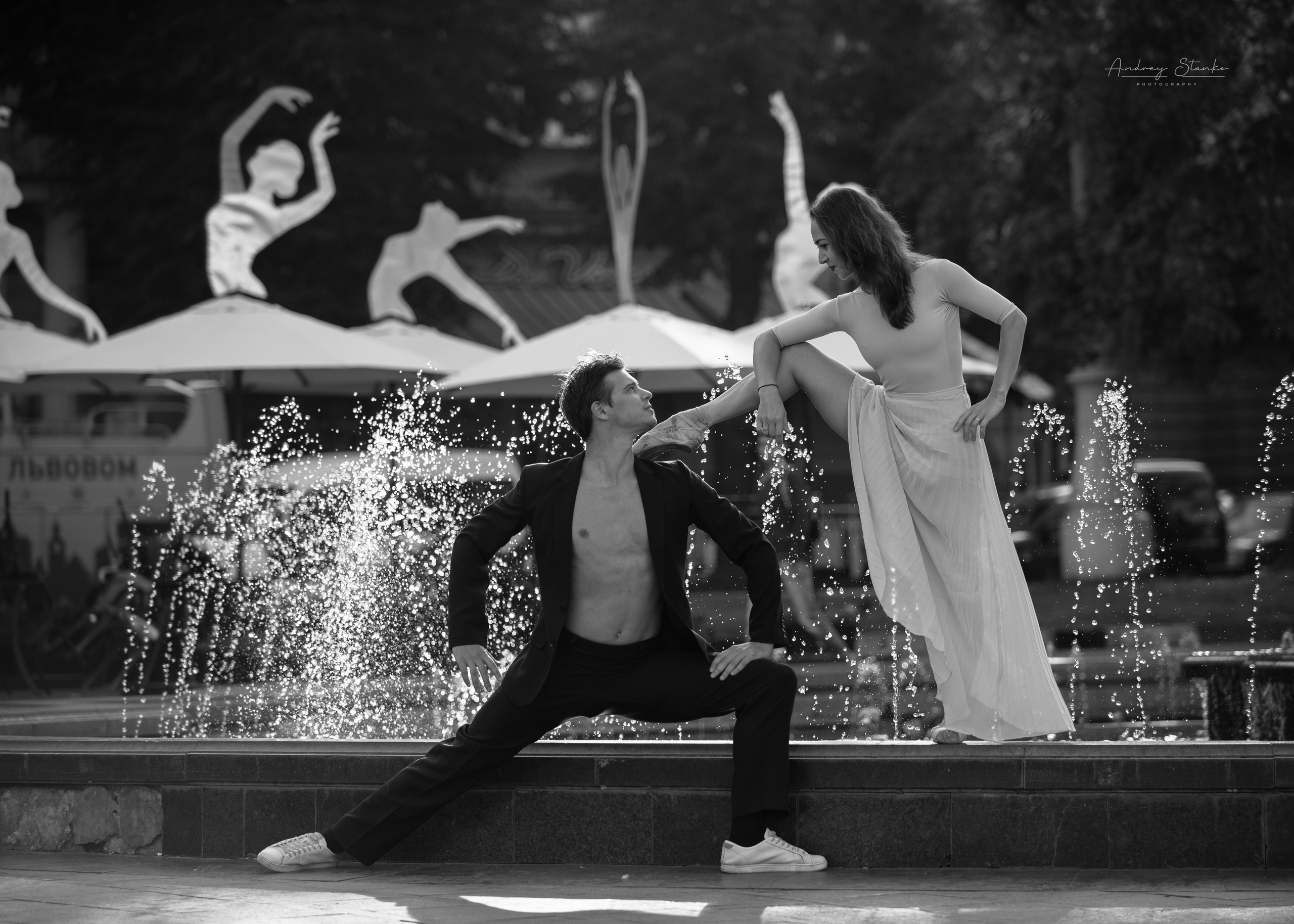 DANCE IN LVIV, UKRAINE. Awards winning photographer in Kauai, Hawaii