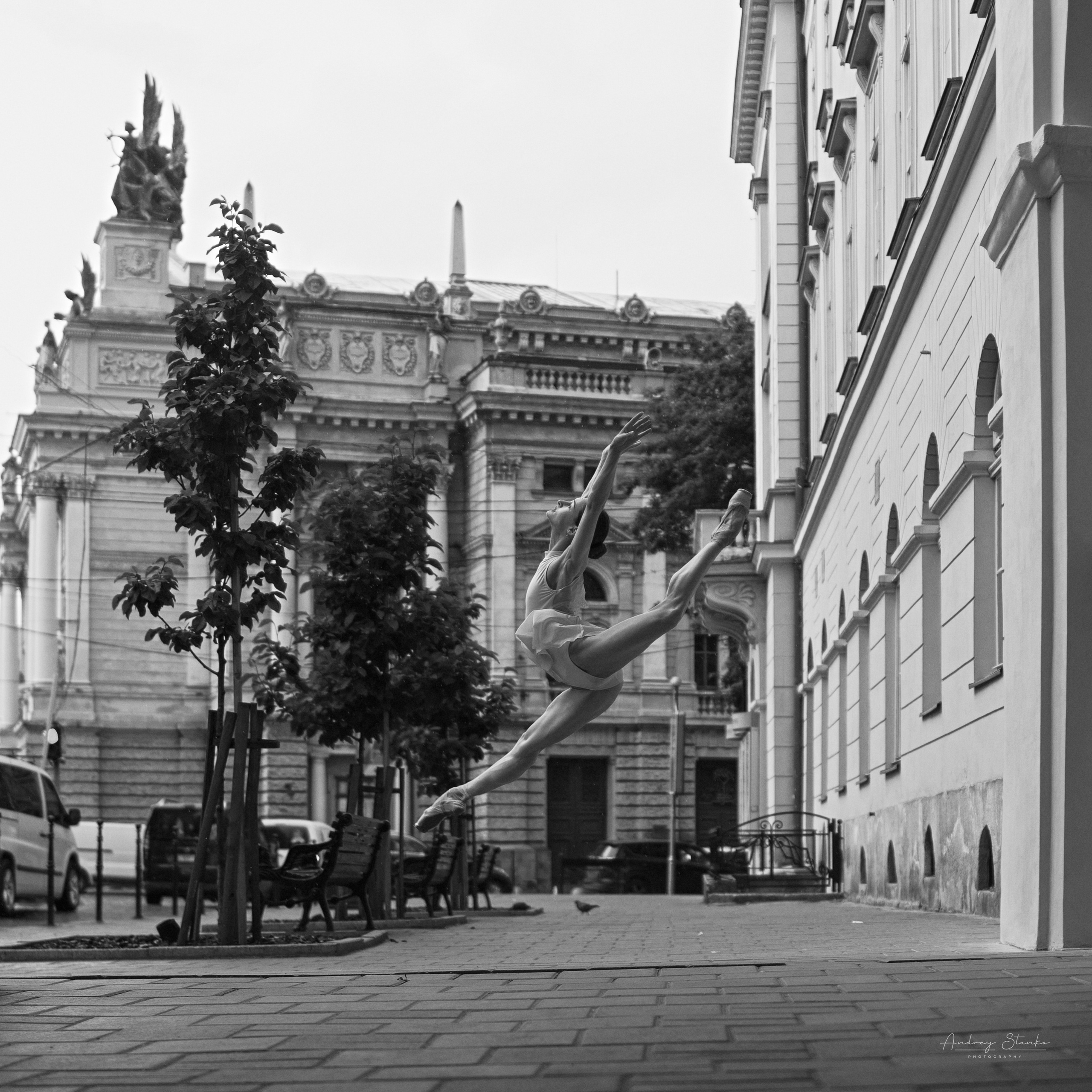 DANCE IN LVIV, UKRAINE. Awards winning photographer in Kauai, Hawaii