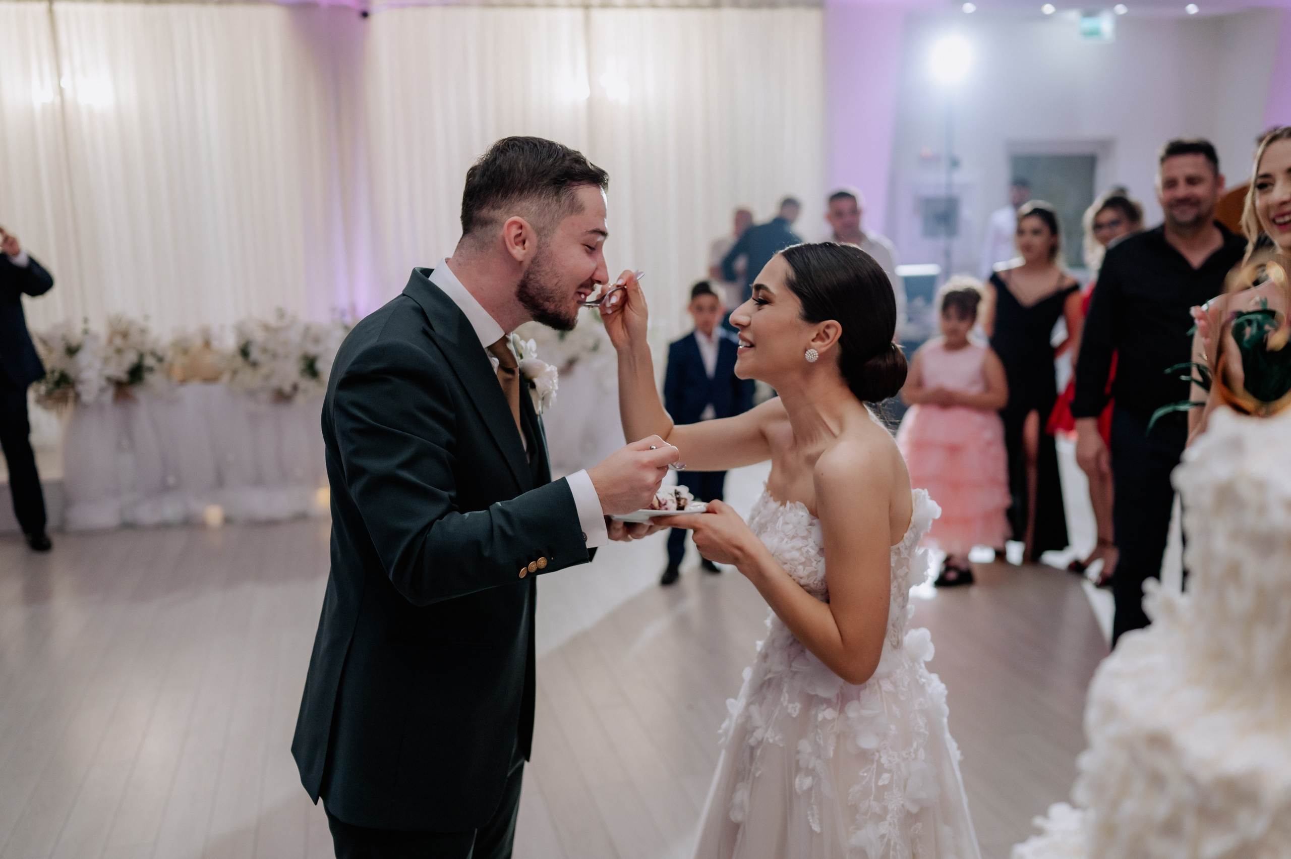 Nunta la Hotel Capitol Iasi. Proud Vision Weddings | Wedding Photography & Film — Servicii profesionale Foto Video Nunta Iasi