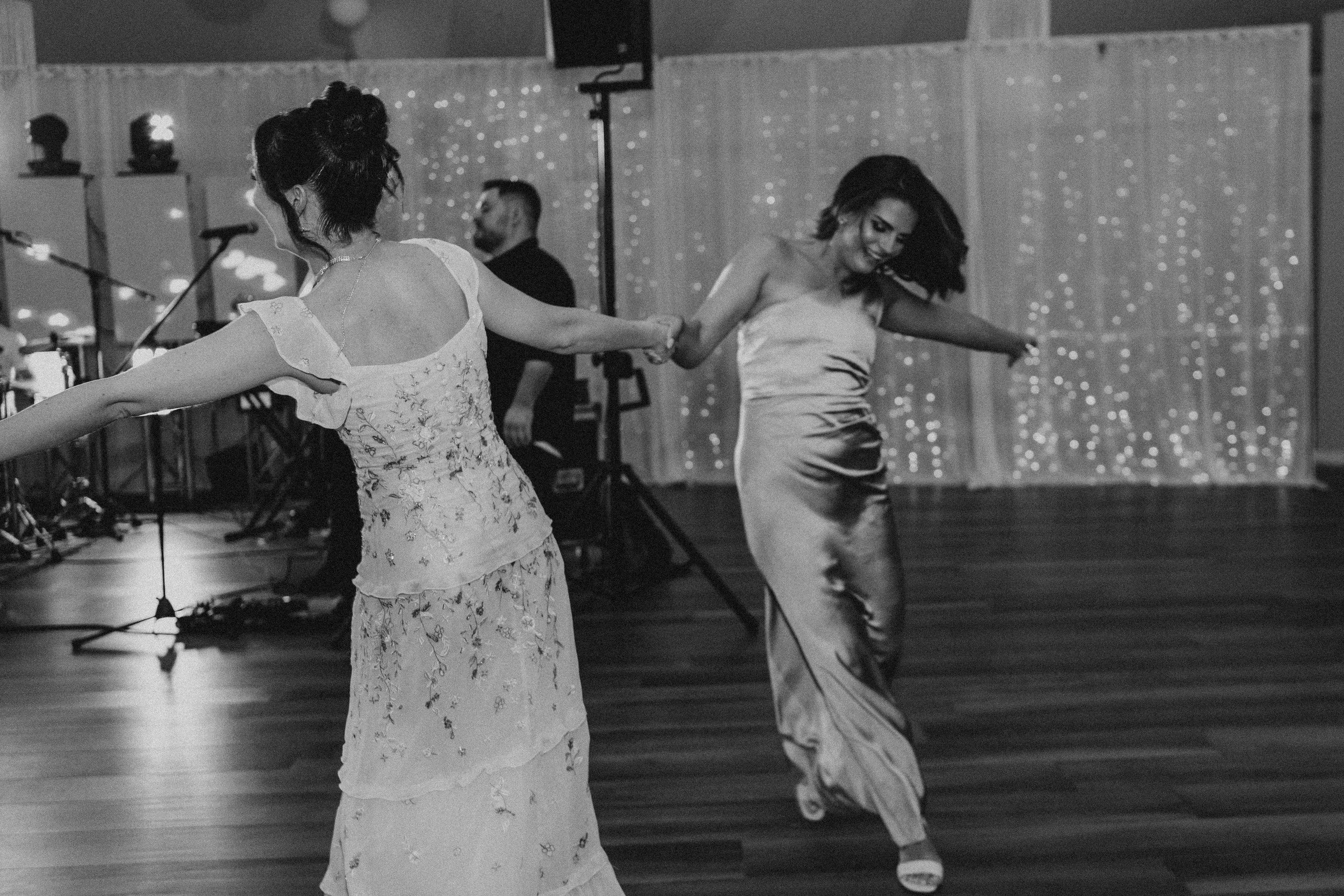 Madalina + Cosmin | Wedding day. Proud Vision Weddings | Wedding Photography & Film — Servicii profesionale Foto Video Nunta Iasi