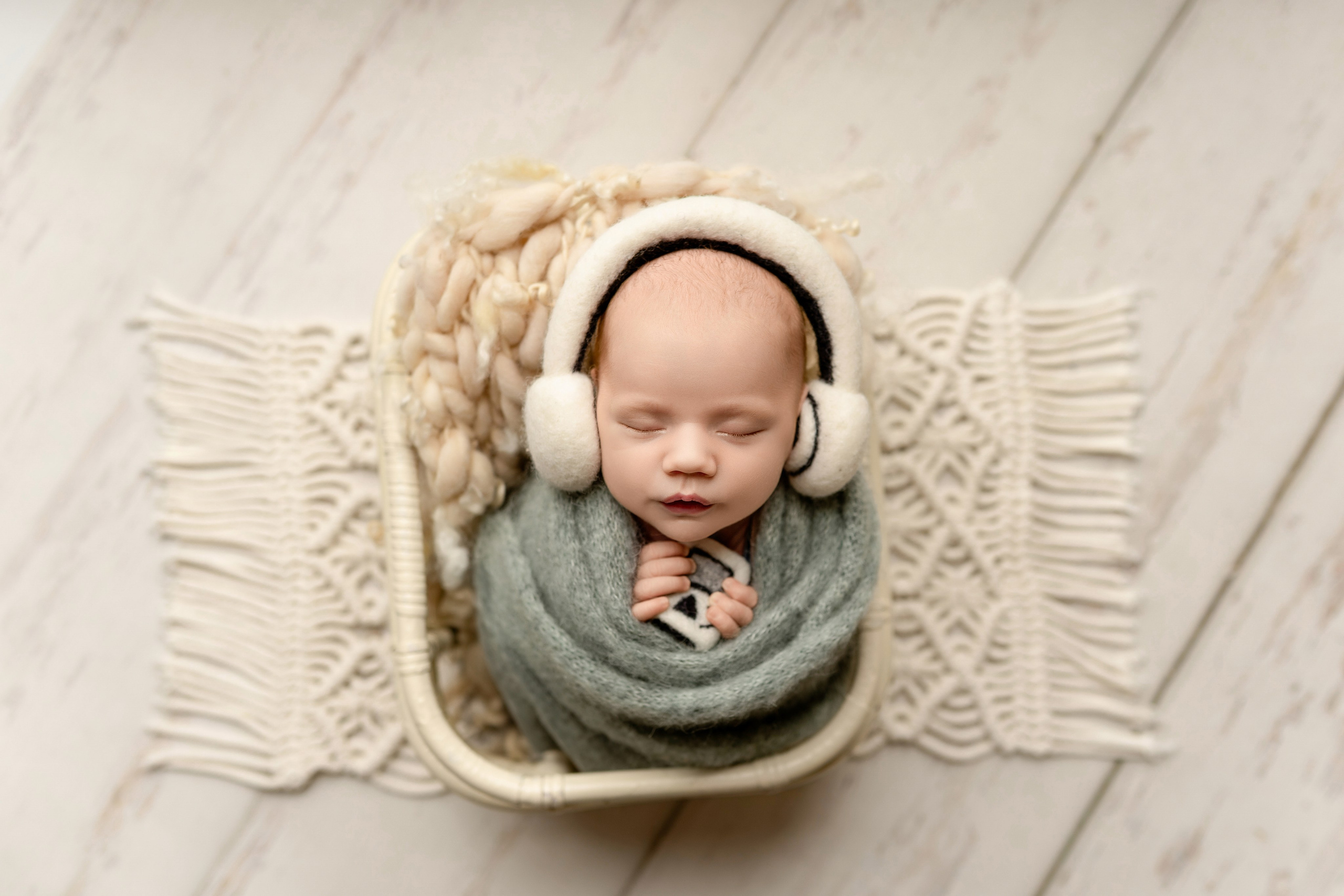 Esu Aleksandra naujagimių ir kudikių fotografė iš Vilniaus