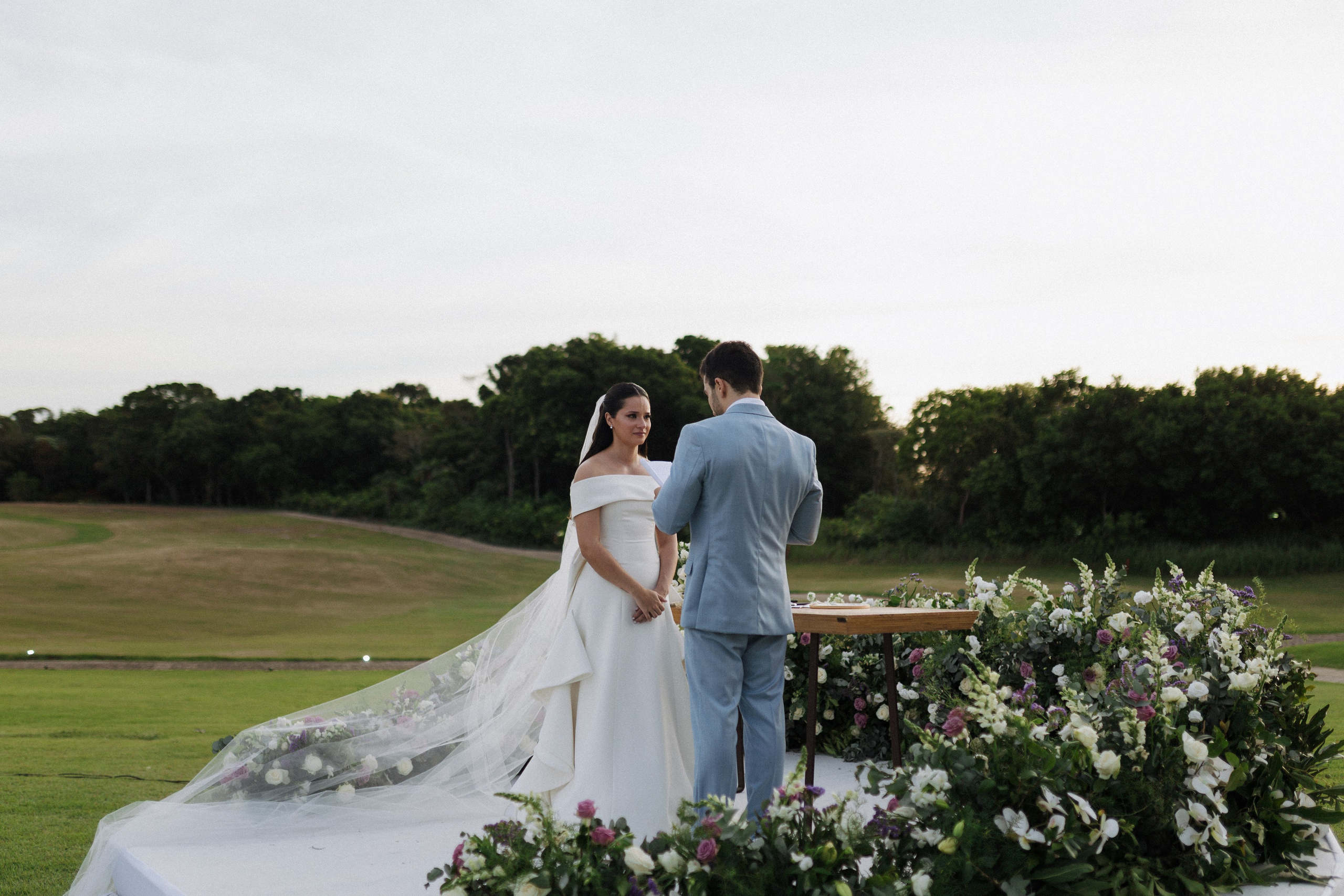 THAIS & RAFAEL L’Occitane Trancoso. Vitor Braga Fotografia | Destination Wedding Photographer