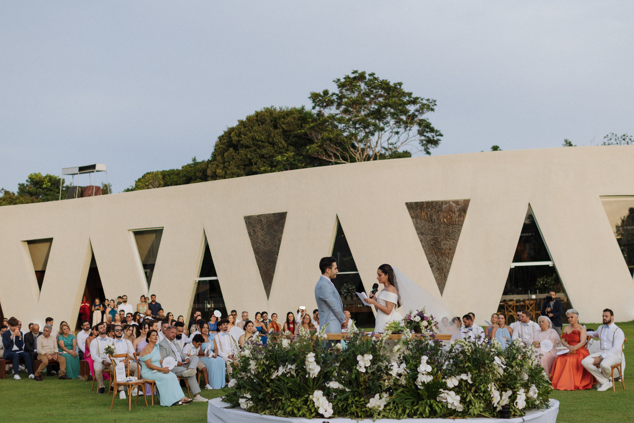 THAIS & RAFAEL L’Occitane Trancoso. Vitor Braga Fotografia | Destination Wedding Photographer
