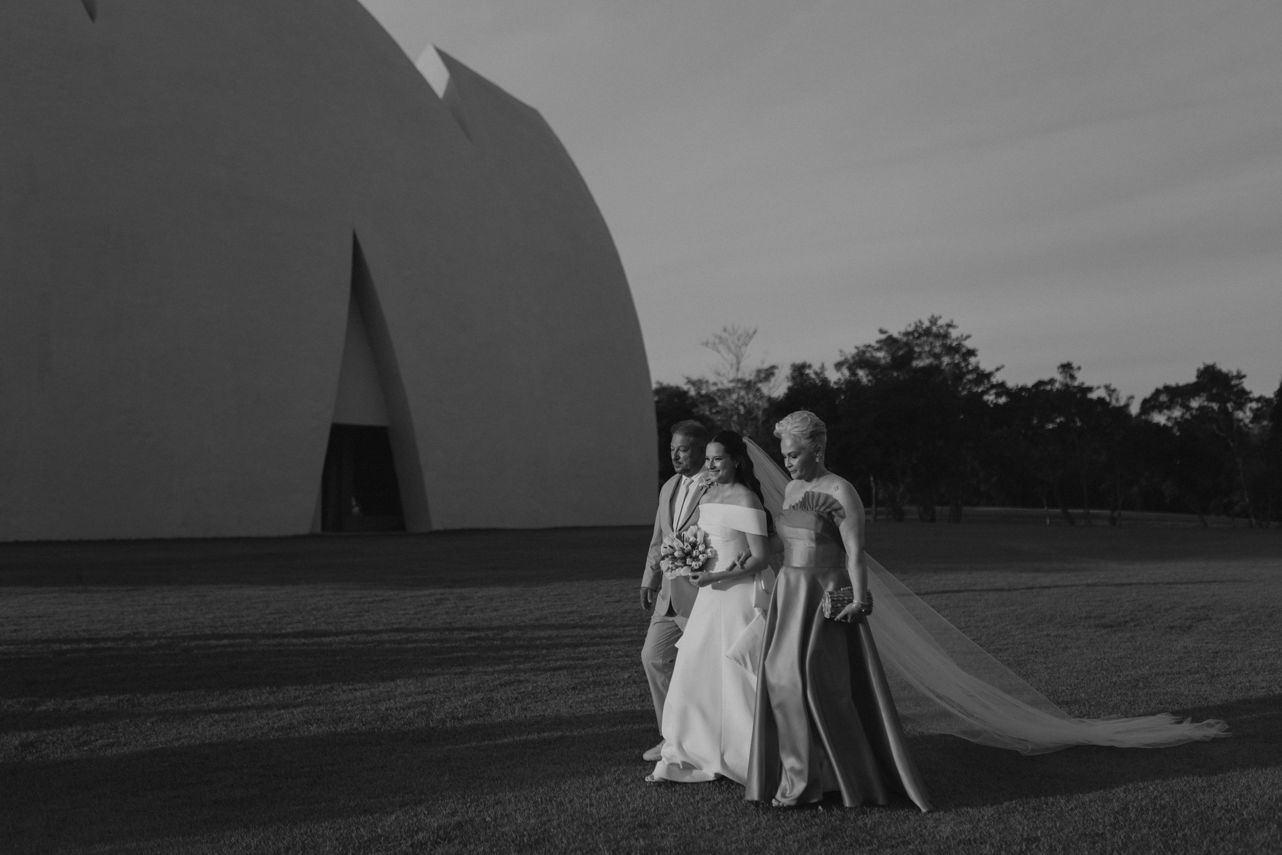 THAIS & RAFAEL L’Occitane Trancoso. Vitor Braga Fotografia | Destination Wedding Photographer