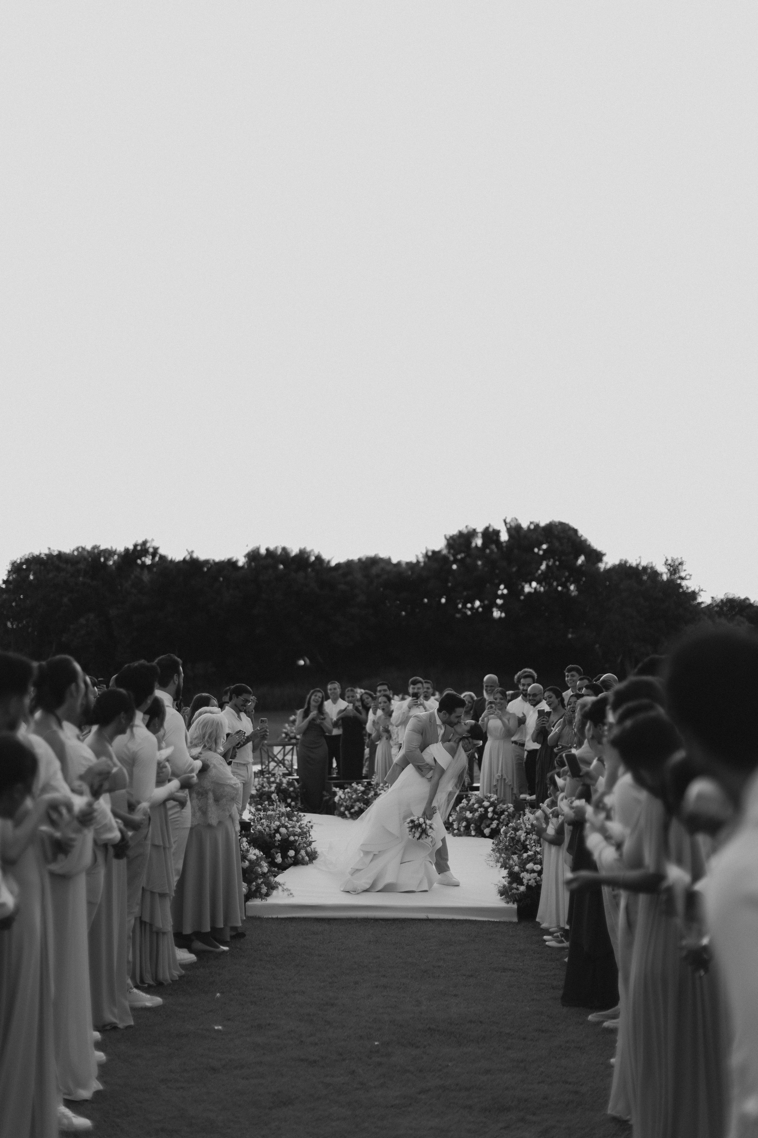 THAIS & RAFAEL L’Occitane Trancoso. Vitor Braga Fotografia | Destination Wedding Photographer