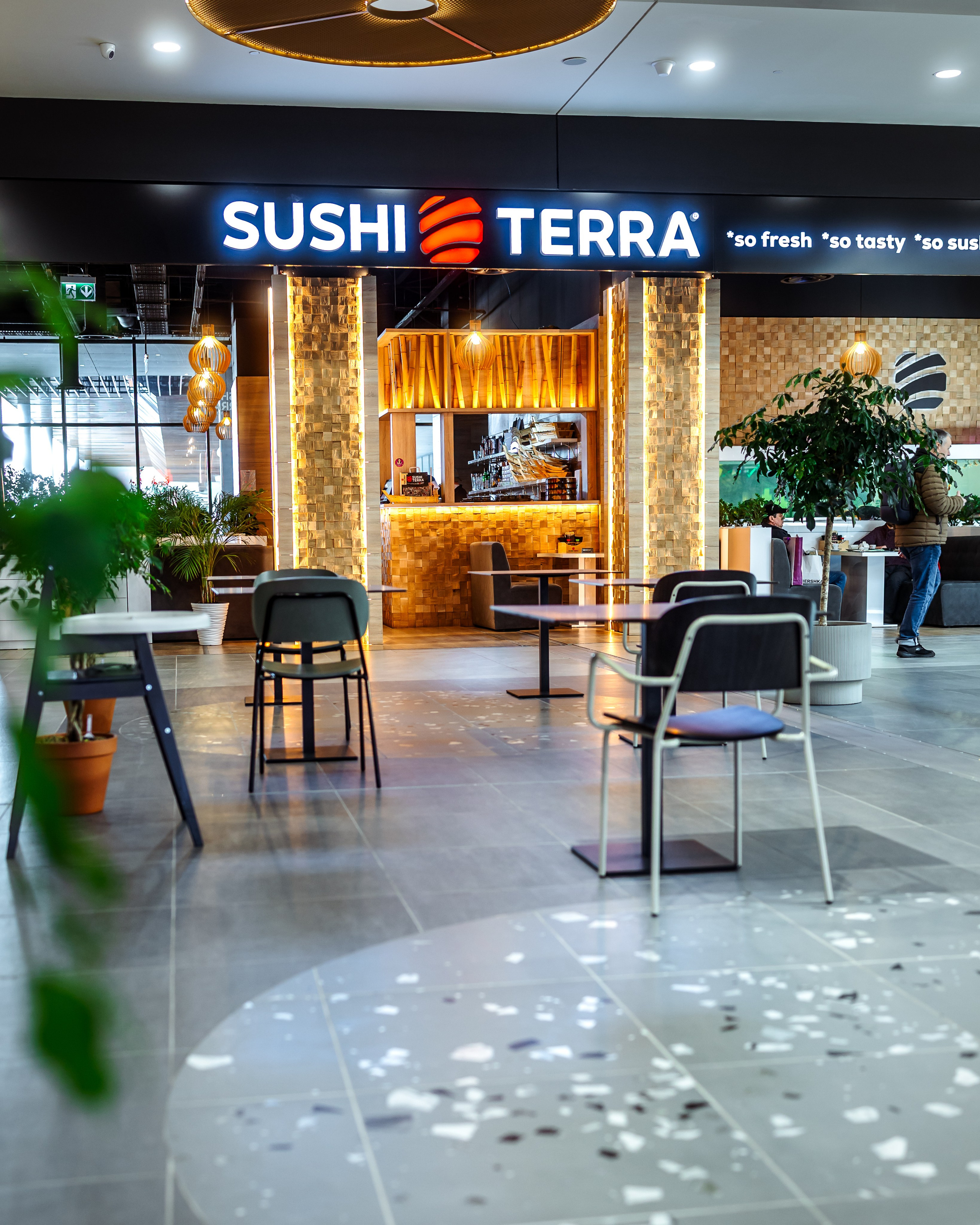 Sushi Terra. Marius Ciocan