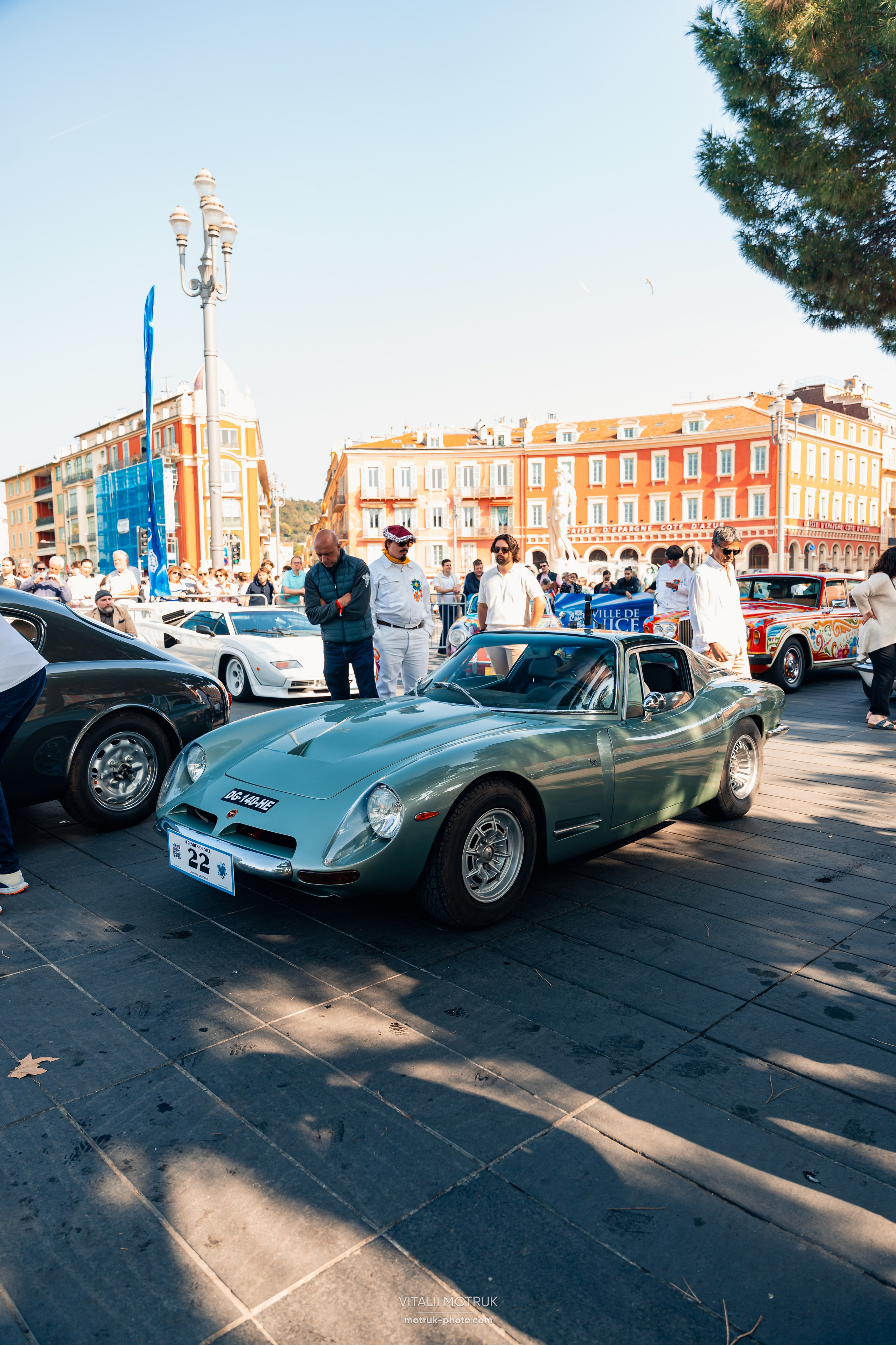 Legends de Nice. Photographe de voitures à Paris — Vitalii Motruk