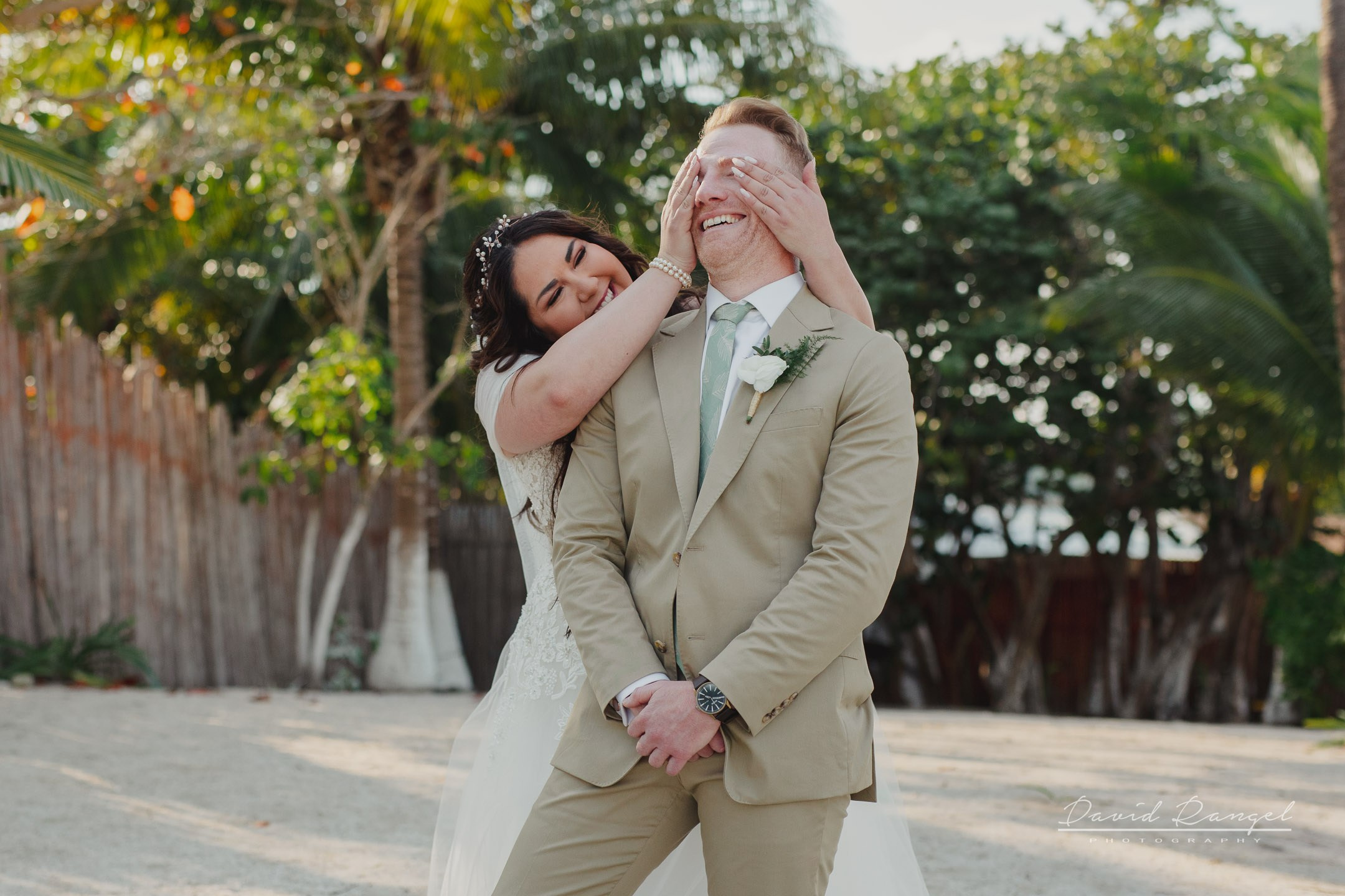 Classic Weddings. Destination wedding photographer based in Cancun and Riviera Maya with service worldwide