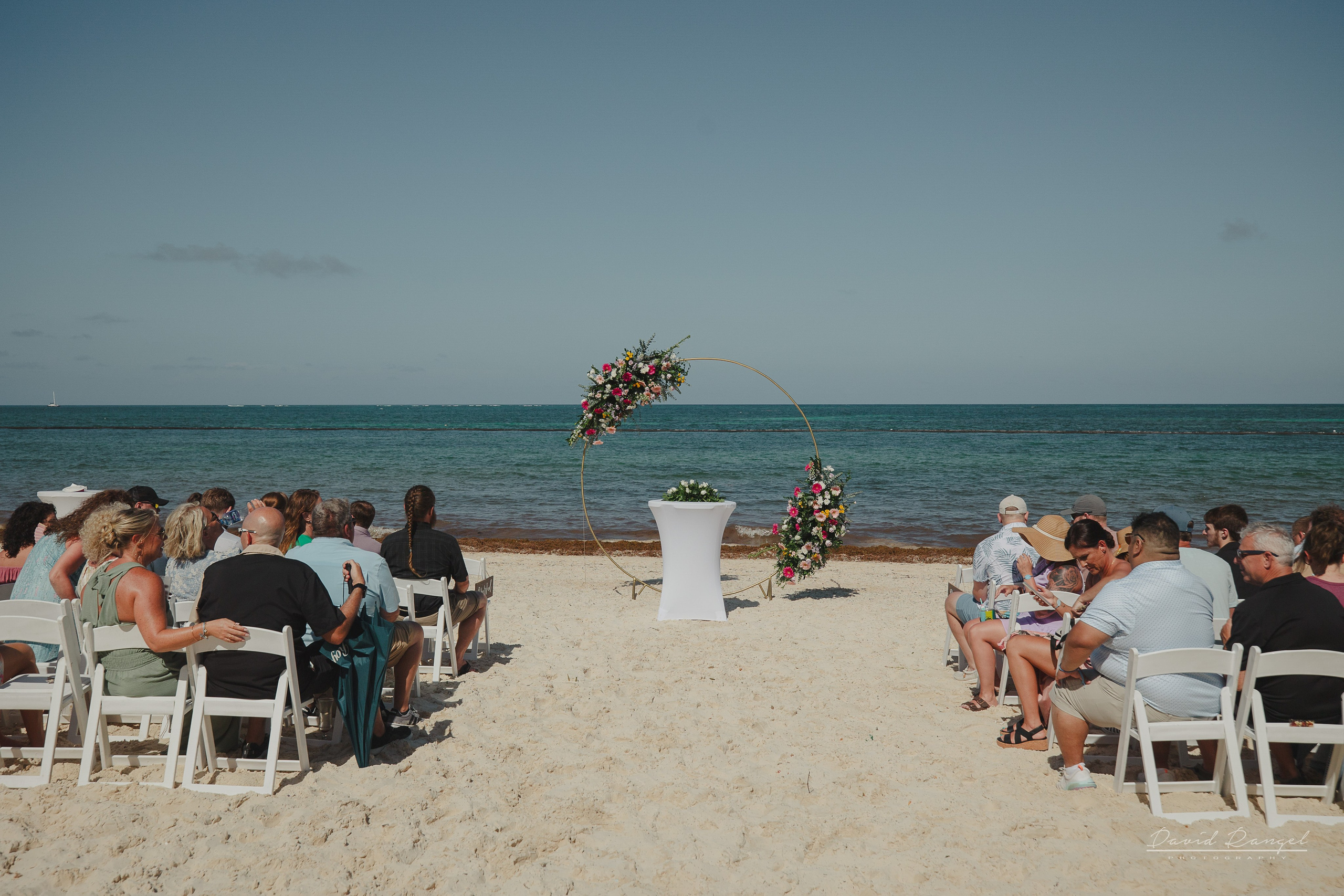 Destination Wedding at Royalton Splash Riviera Cancun. Destination wedding photographer based in Cancun and Riviera Maya with service worldwide