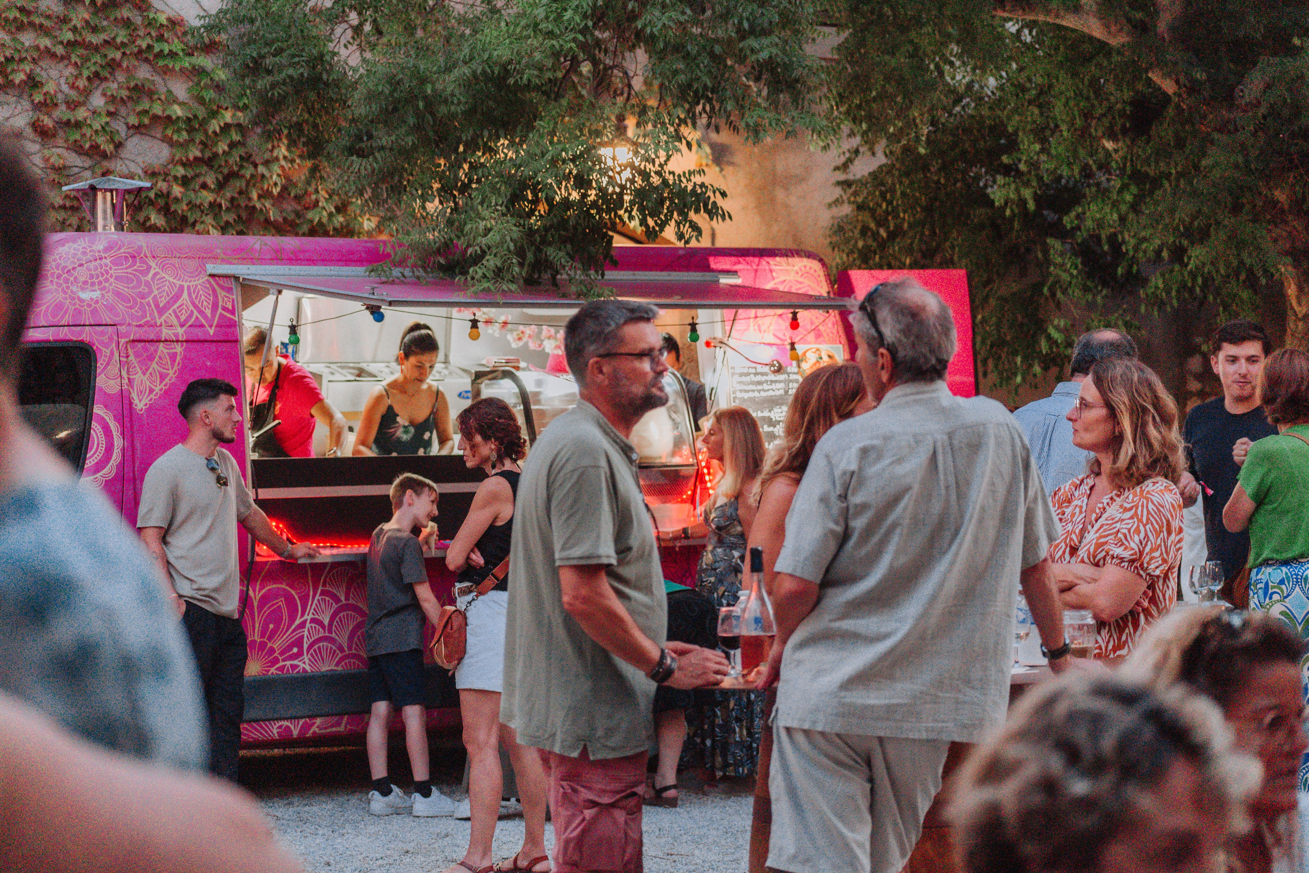 Reportage de fête au Château Prat de Cest. Professional Photographer in France | Poitiers, Tours & Châtellerault | Portrait, Family, Corporate & Wedding Photography