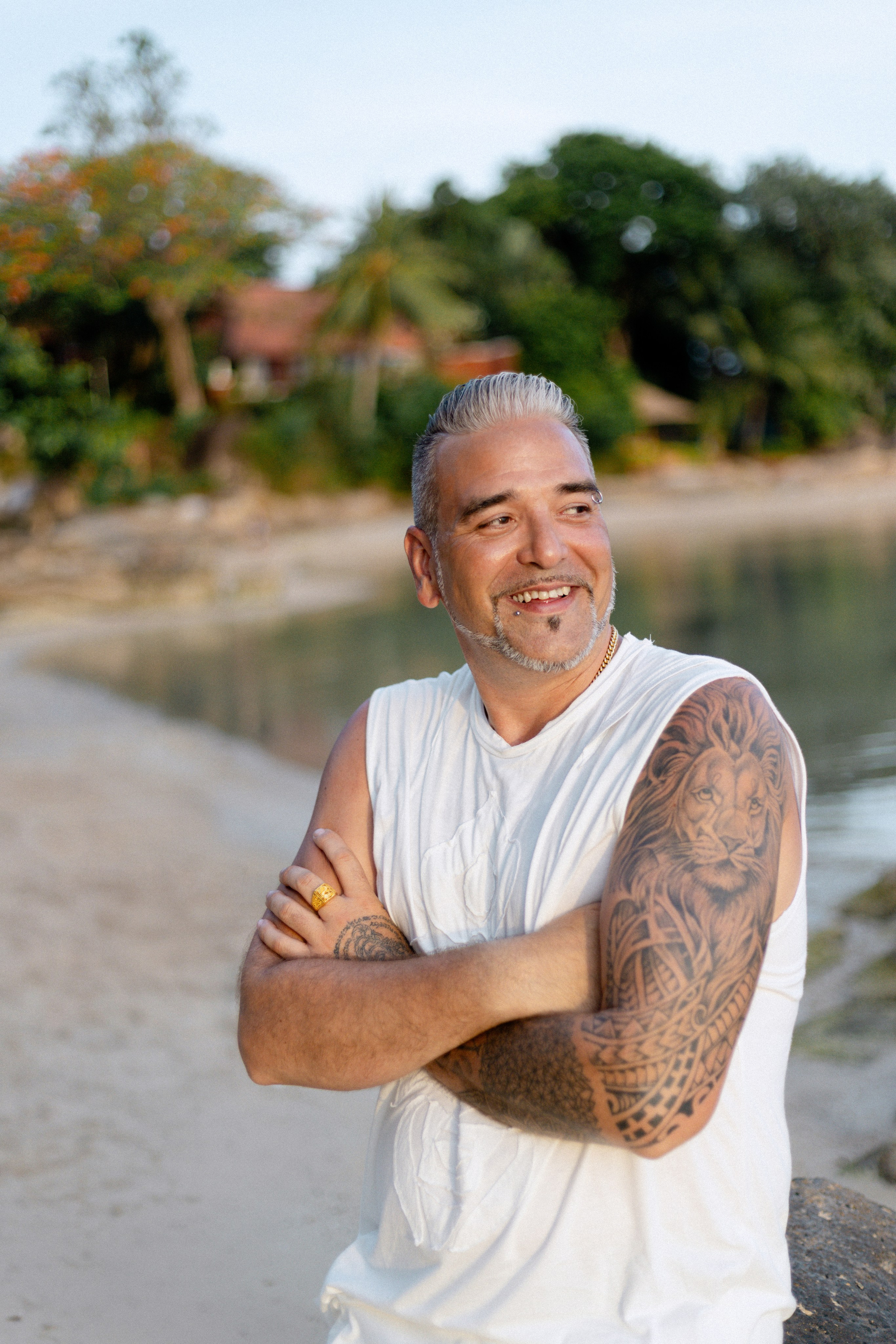 INDIVIDUAL MEN'S PHOTO SHOOT. HOME