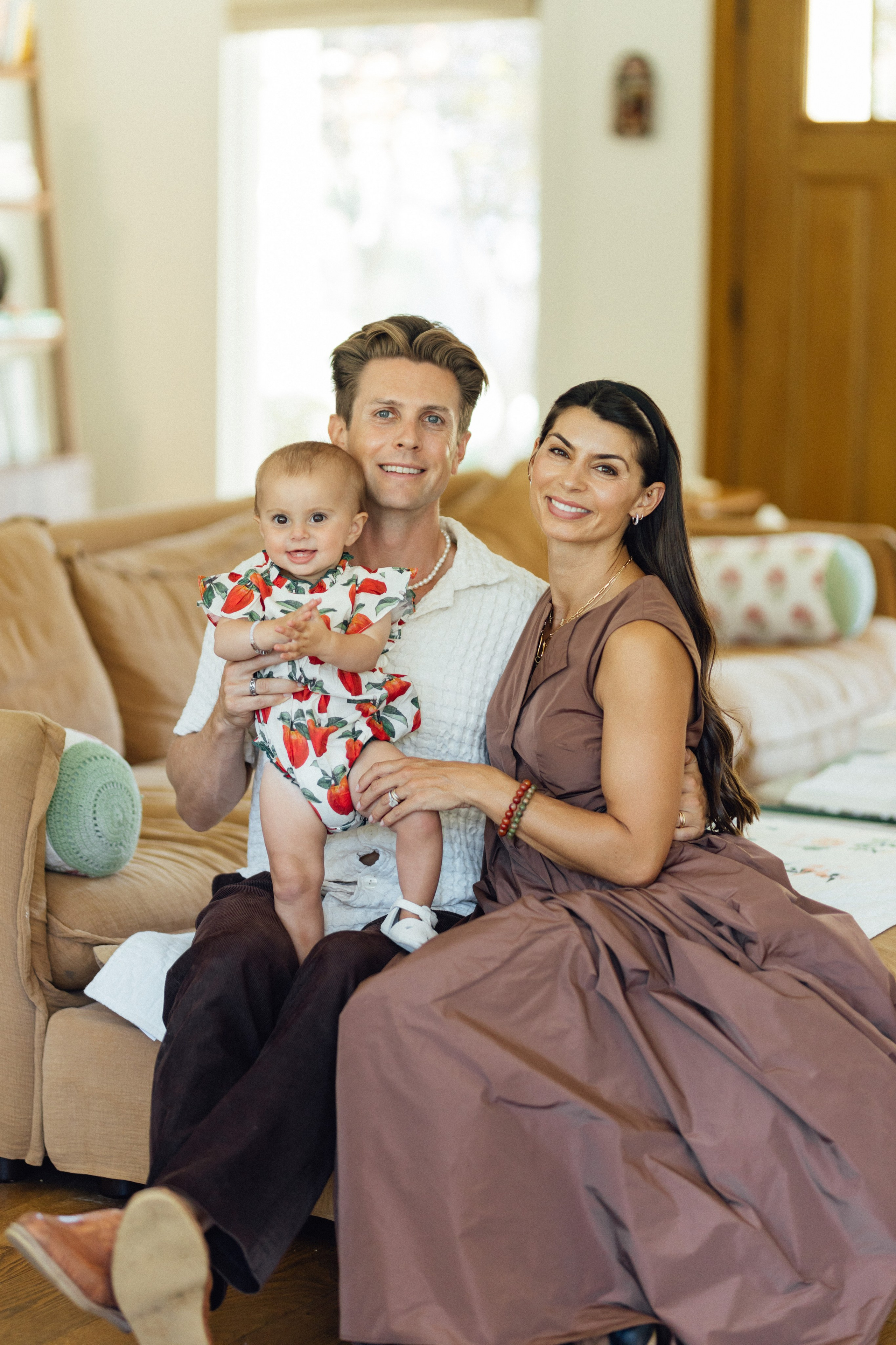 Happy 1st Birthday to Sweet Little Daphne. Maternity, newborn photographer in the Bay Area|Iryna Rakivnenko