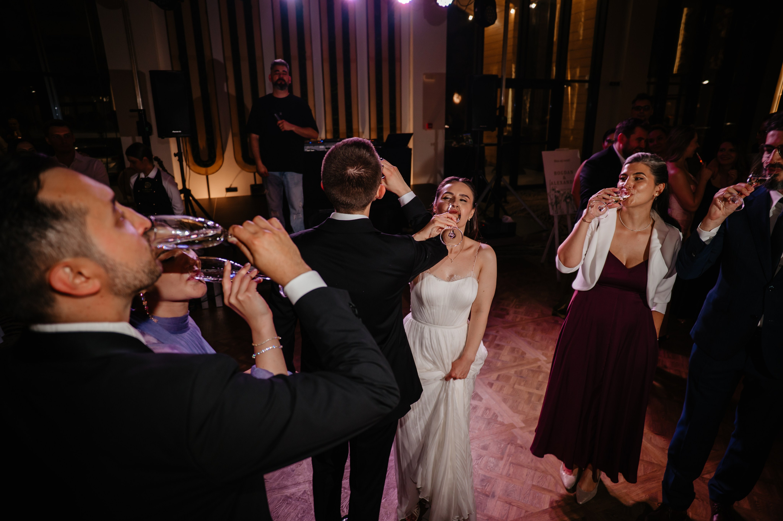 Alexandra & Bogdan. Adrian Visovan - Fotograf Iasi