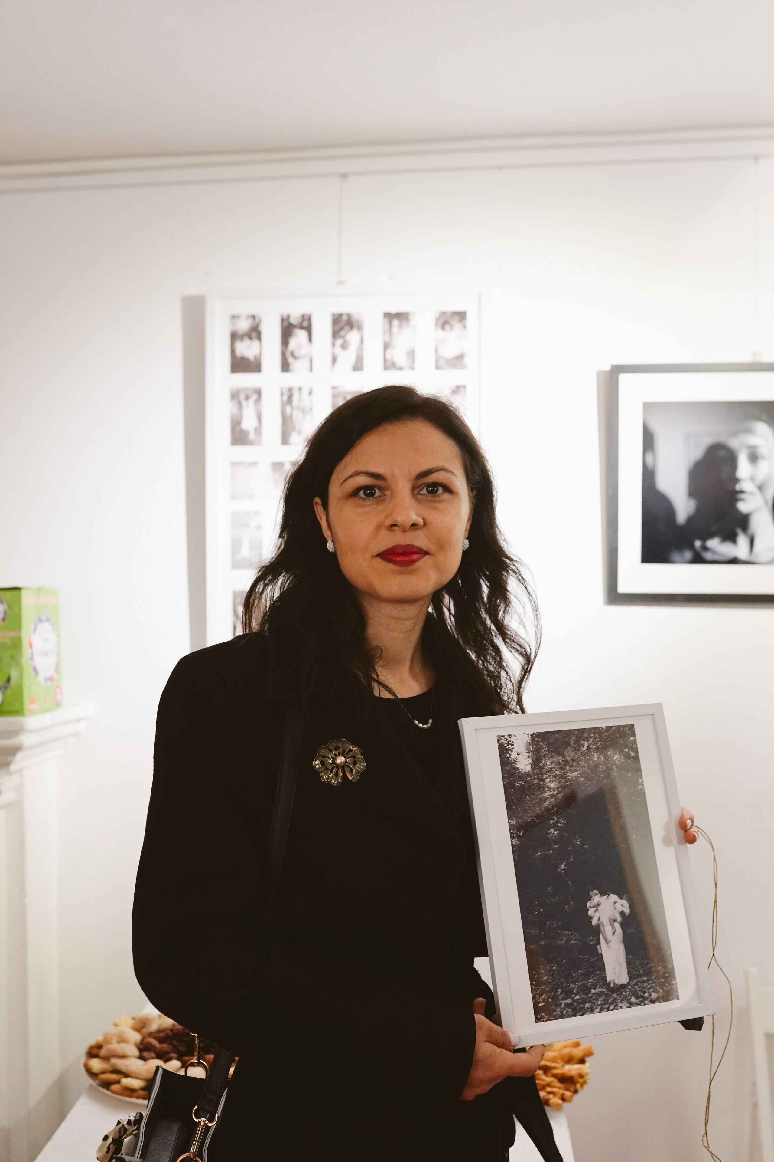 Tu nu știi Viata? Expoziție Univers Ludic | Mădălina Beda. Madalina Beda- Artist vizual, fotograf, doula la nastere, consultant babywearing Brasov si in toata tara