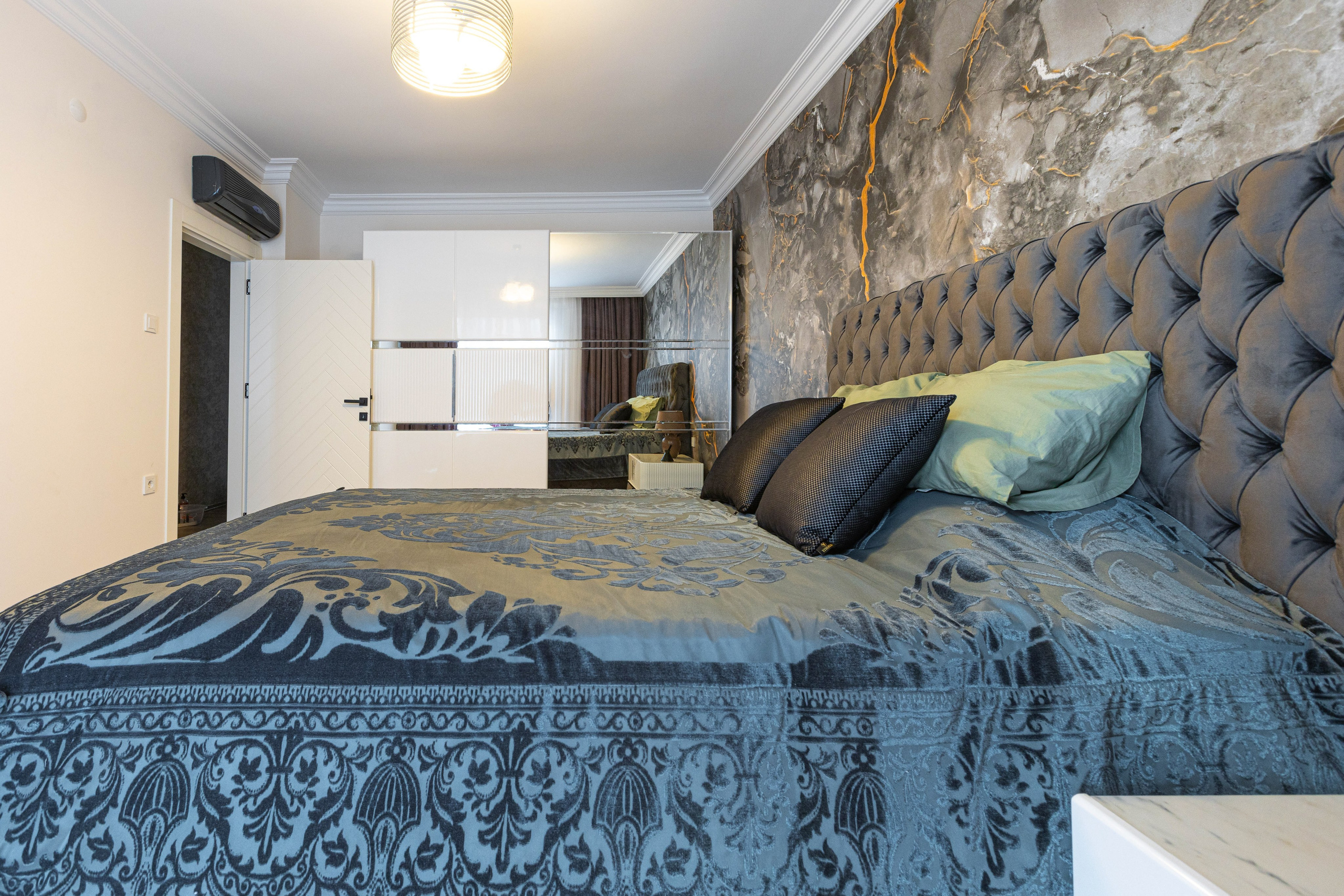 Real Estate Photography Portfolio | Airbnb, Hotels & Interiors