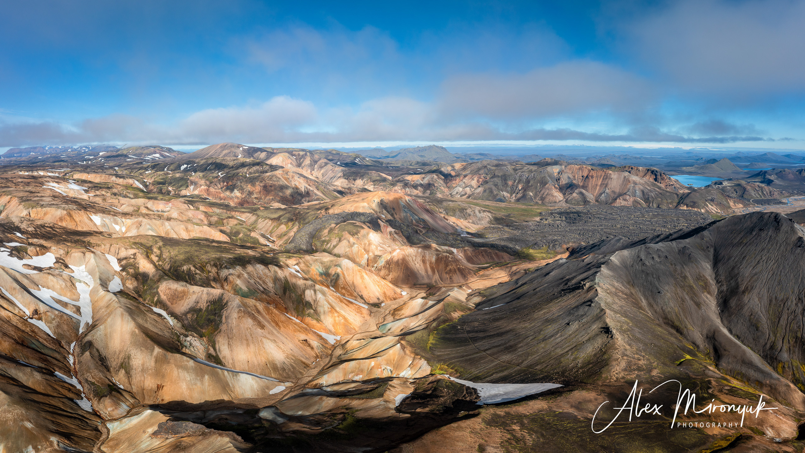Iceland Hiking Adventure. Pet, Senior, Landscape, portrait studio, photographer in Miami and Sou