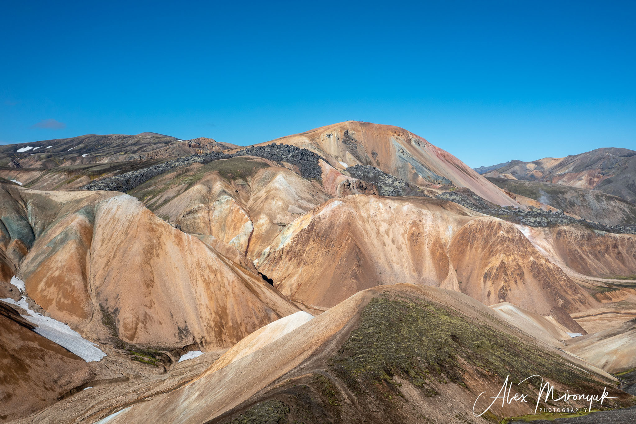 Iceland Hiking Adventure. Pet, Senior, Landscape, portrait studio, photographer in Miami and Sou