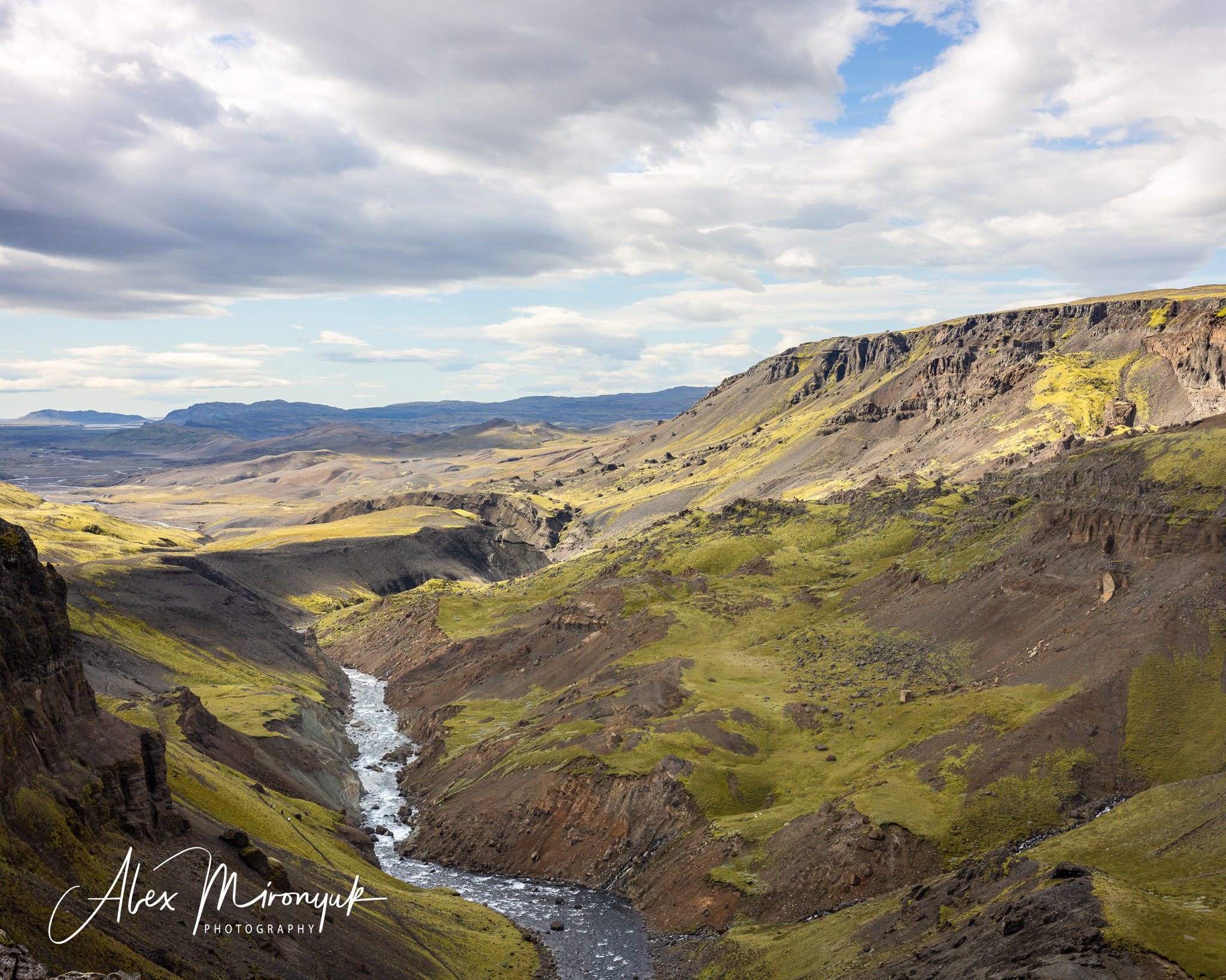 Iceland Hiking Adventure. Pet, Senior, Landscape, portrait studio, photographer in Miami and Sou