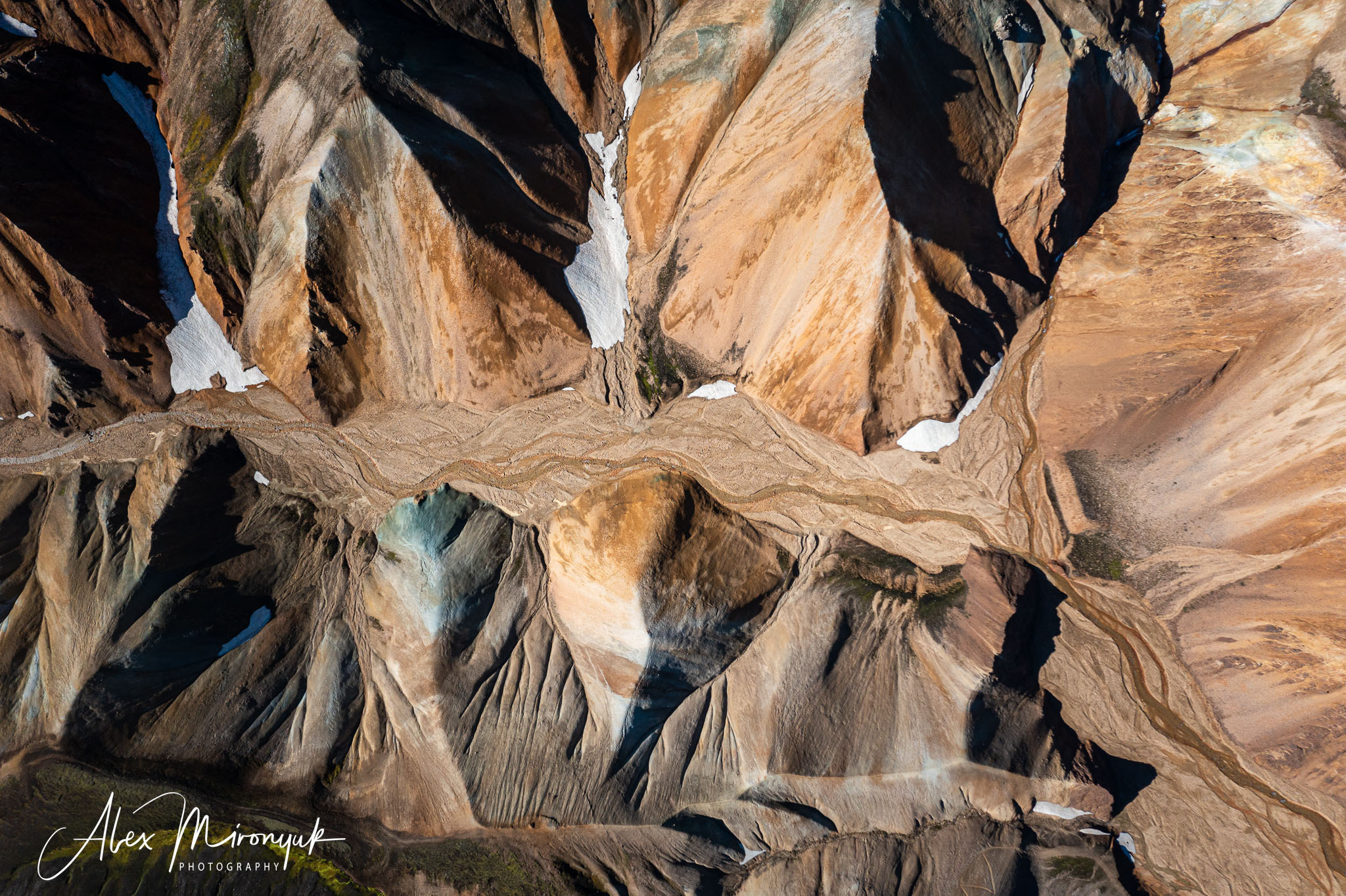 Iceland Hiking Adventure. Pet, Senior, Landscape, portrait studio, photographer in Miami and Sou