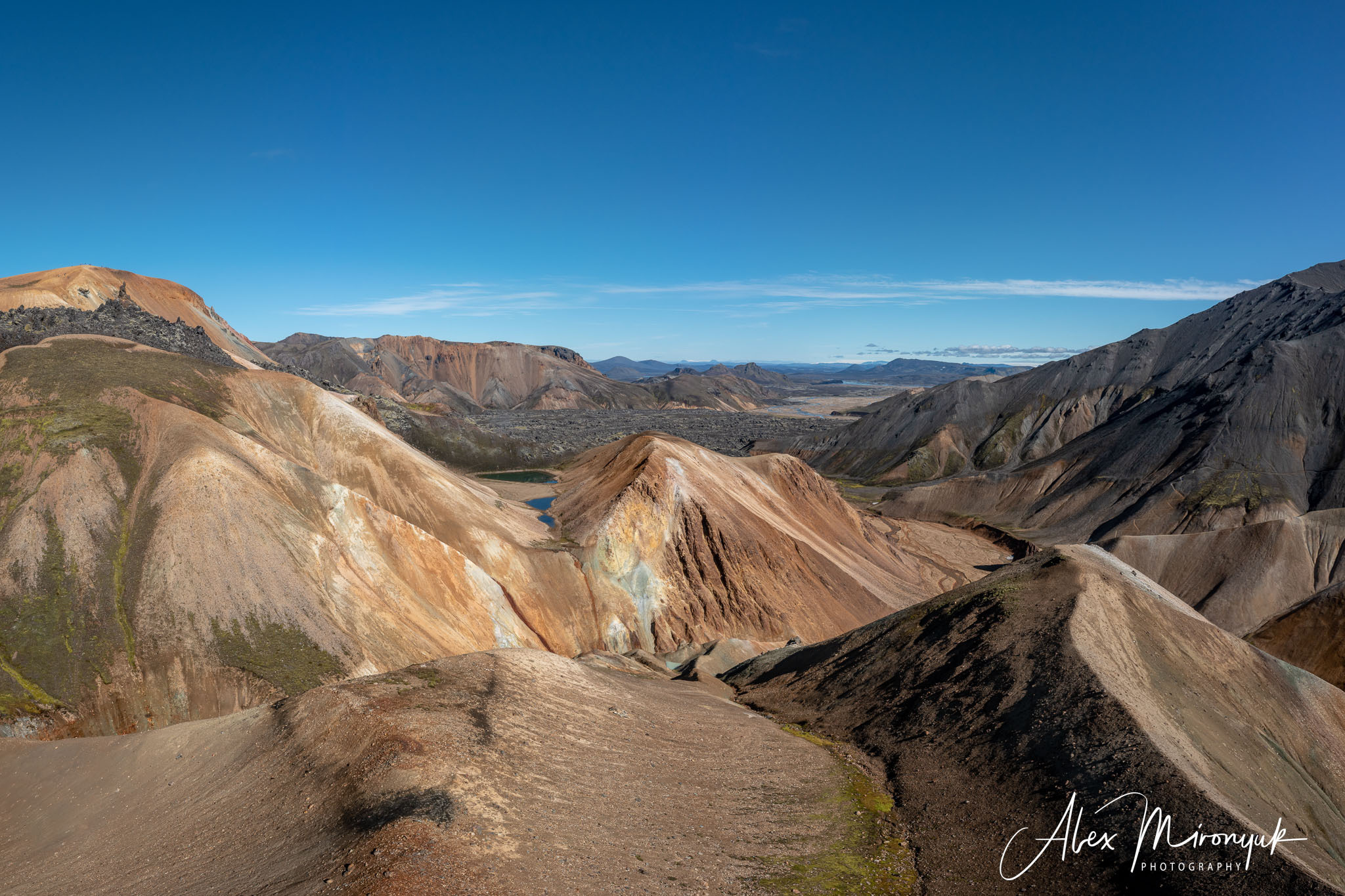 Iceland Hiking Adventure. Pet, Senior, Landscape, portrait studio, photographer in Miami and Sou