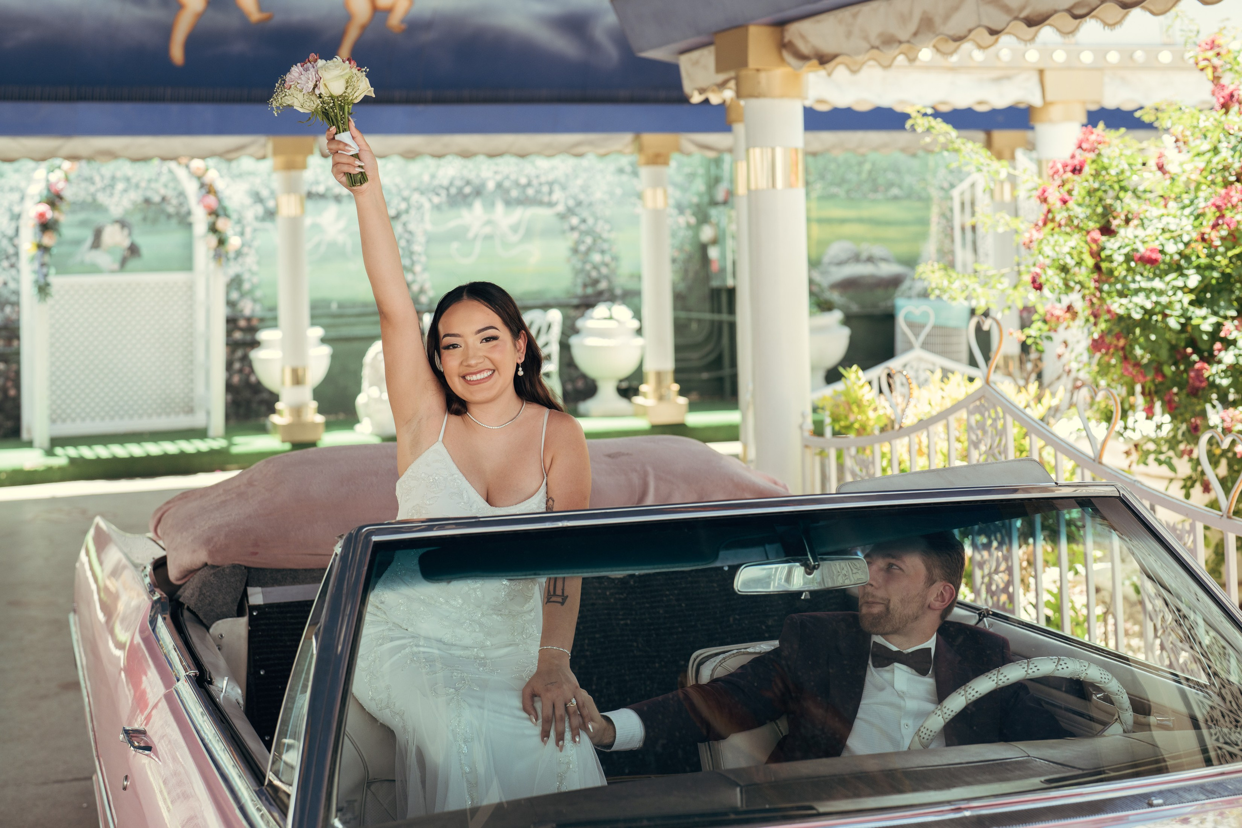 Justin&Sheyla. Wedding & elopement photographer Viktoriya Kravtsov. Las Vegas